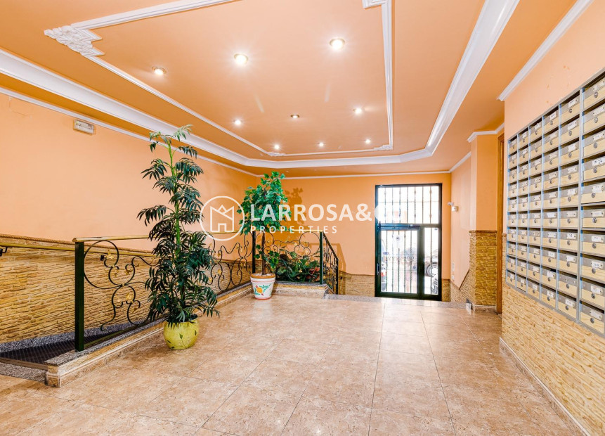 Herverkoop - Apartment - Torrevieja - Los Locos Beach