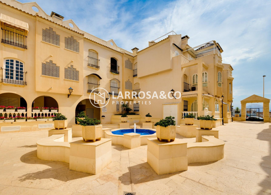 Herverkoop - Apartment - Torrevieja - Los Locos Beach