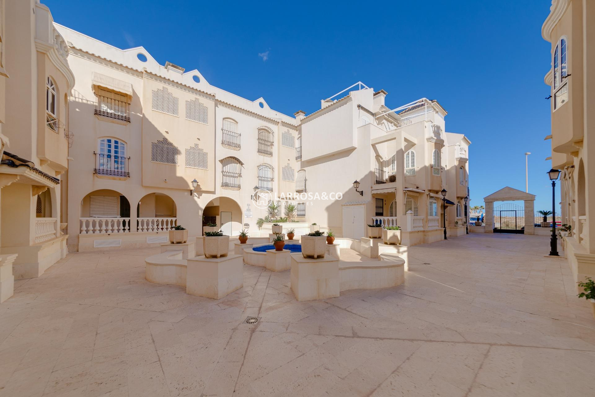 Herverkoop - Apartment - Torrevieja - Los Locos Beach