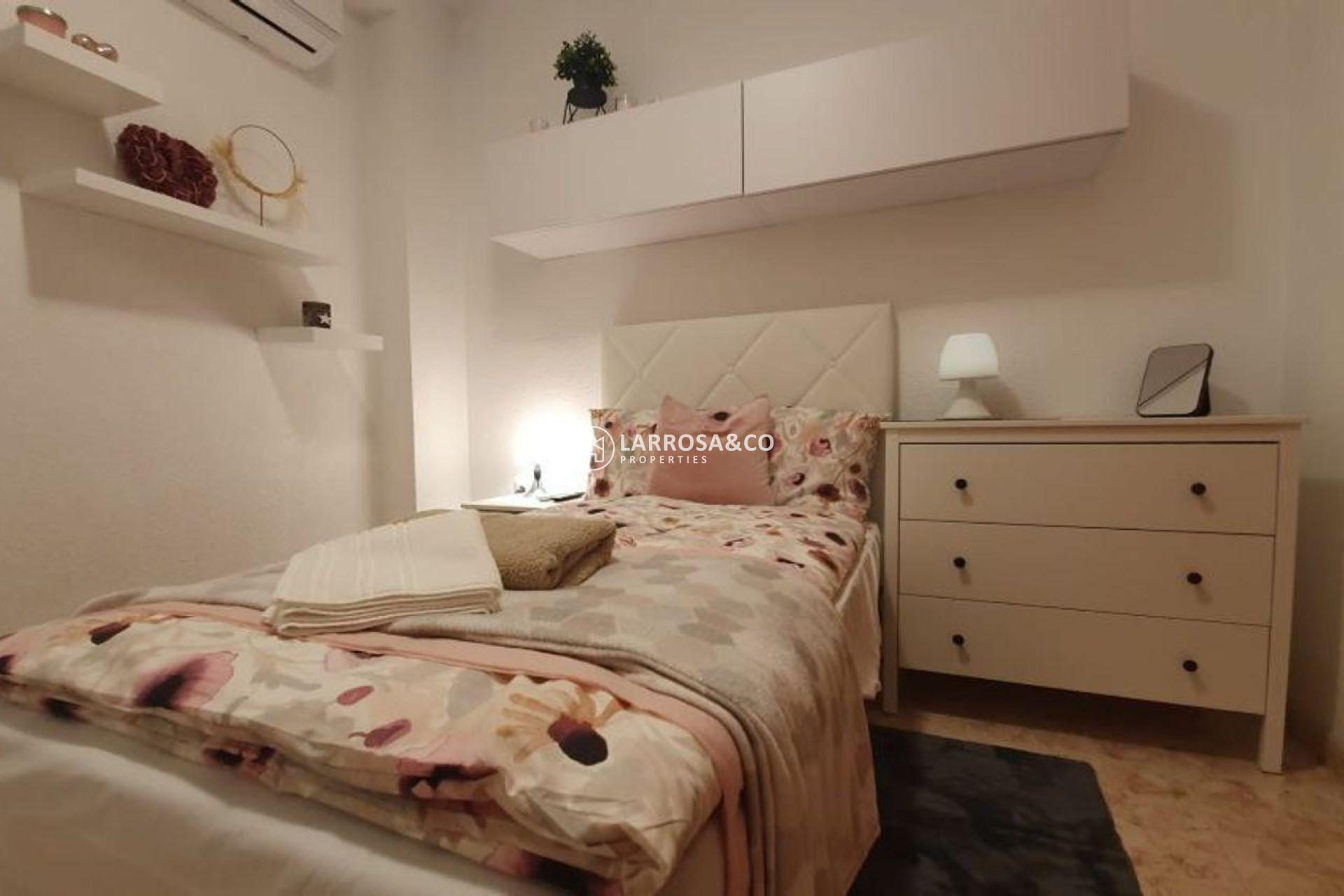 Herverkoop - Apartment - Torrevieja - Los Locos Beach
