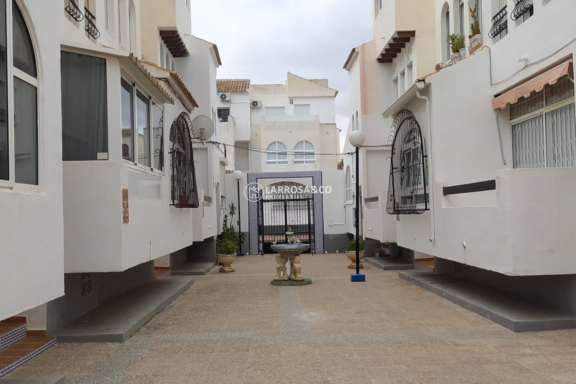 Herverkoop - Apartment - Torrevieja - LOS NAUFRAGOS PLAYA