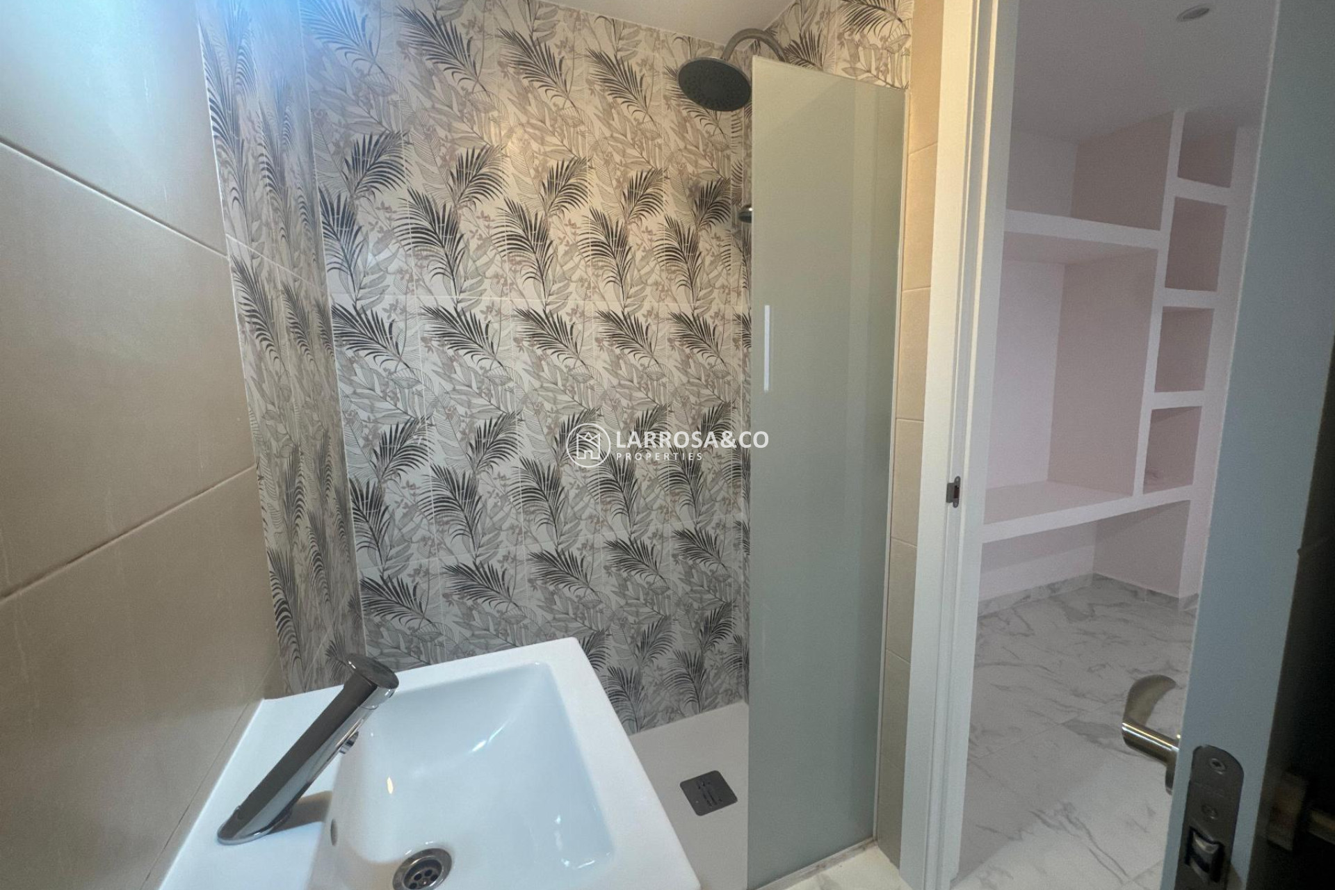 Herverkoop - Apartment - Torrevieja - Muelle Pesquero