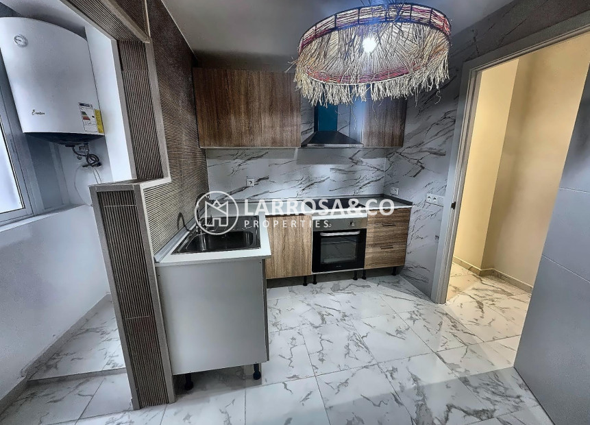Herverkoop - Apartment - Torrevieja - Muelle Pesquero