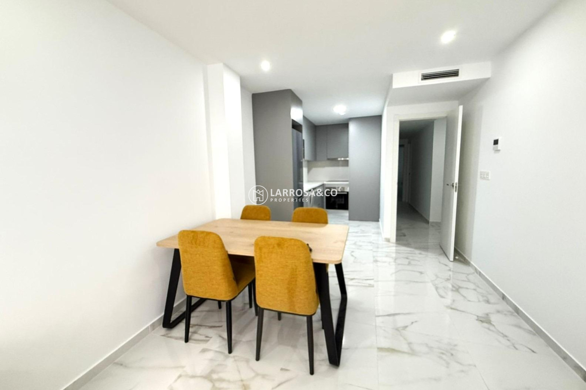 Herverkoop - Apartment - Torrevieja - Parque de las Naciones