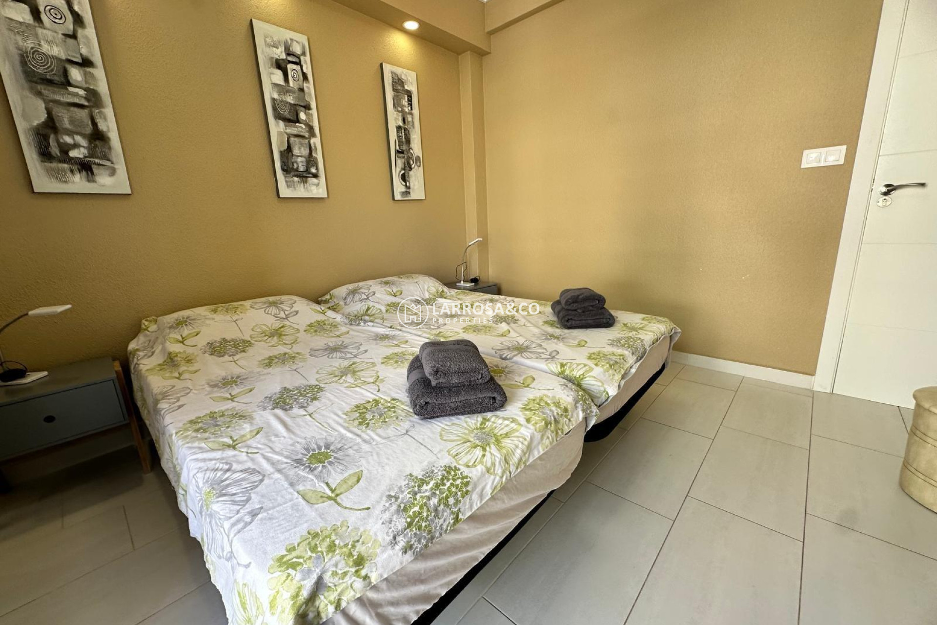 Herverkoop - Apartment - Torrevieja - Paseo maritimo