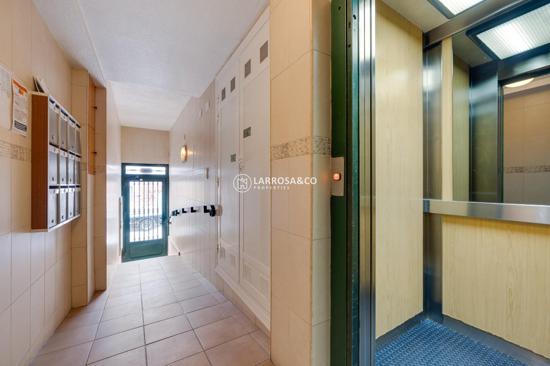 Herverkoop - Apartment - Torrevieja - Paseo maritimo