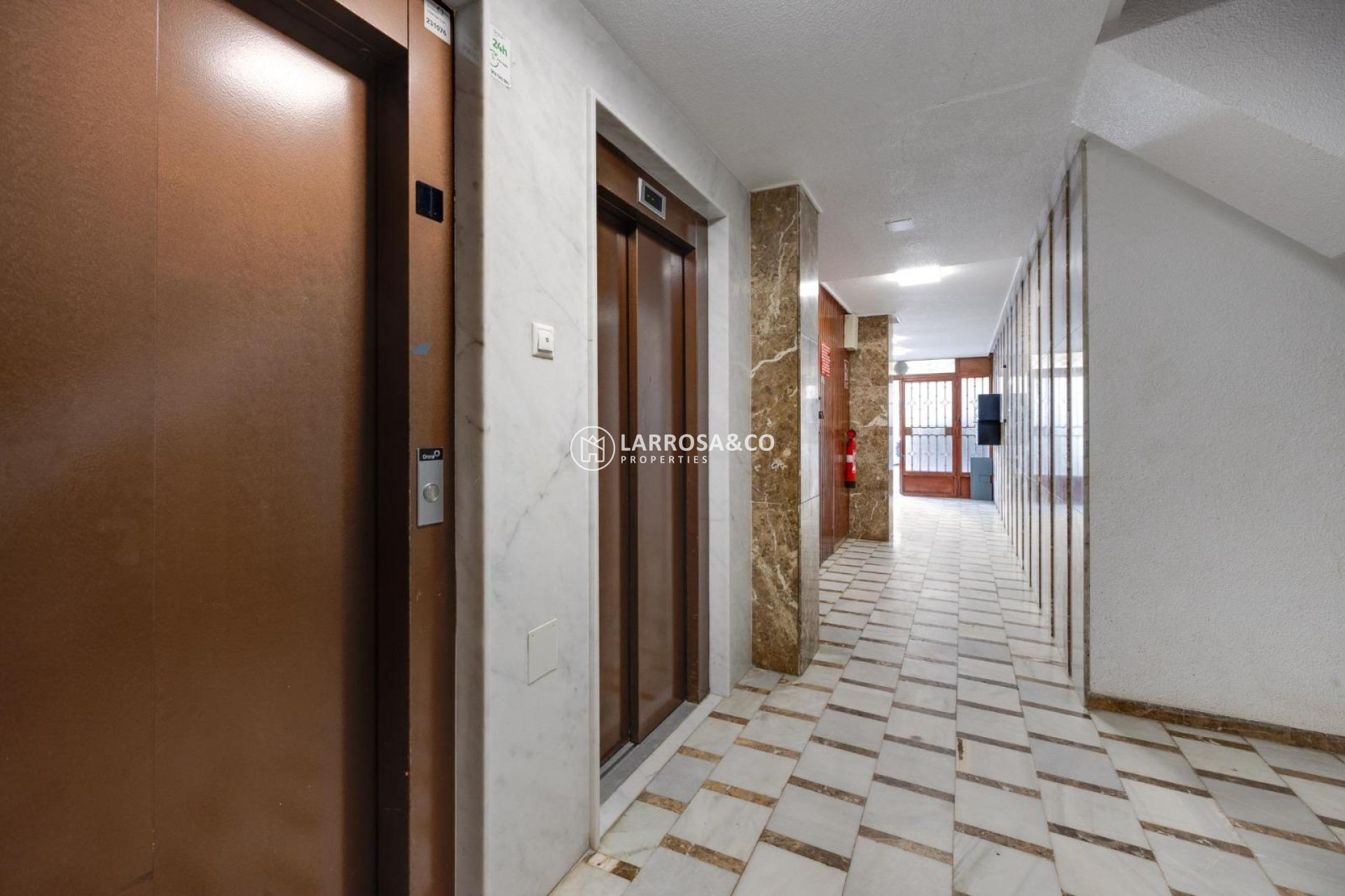 Herverkoop - Apartment - Torrevieja - Playa de los Naufragos