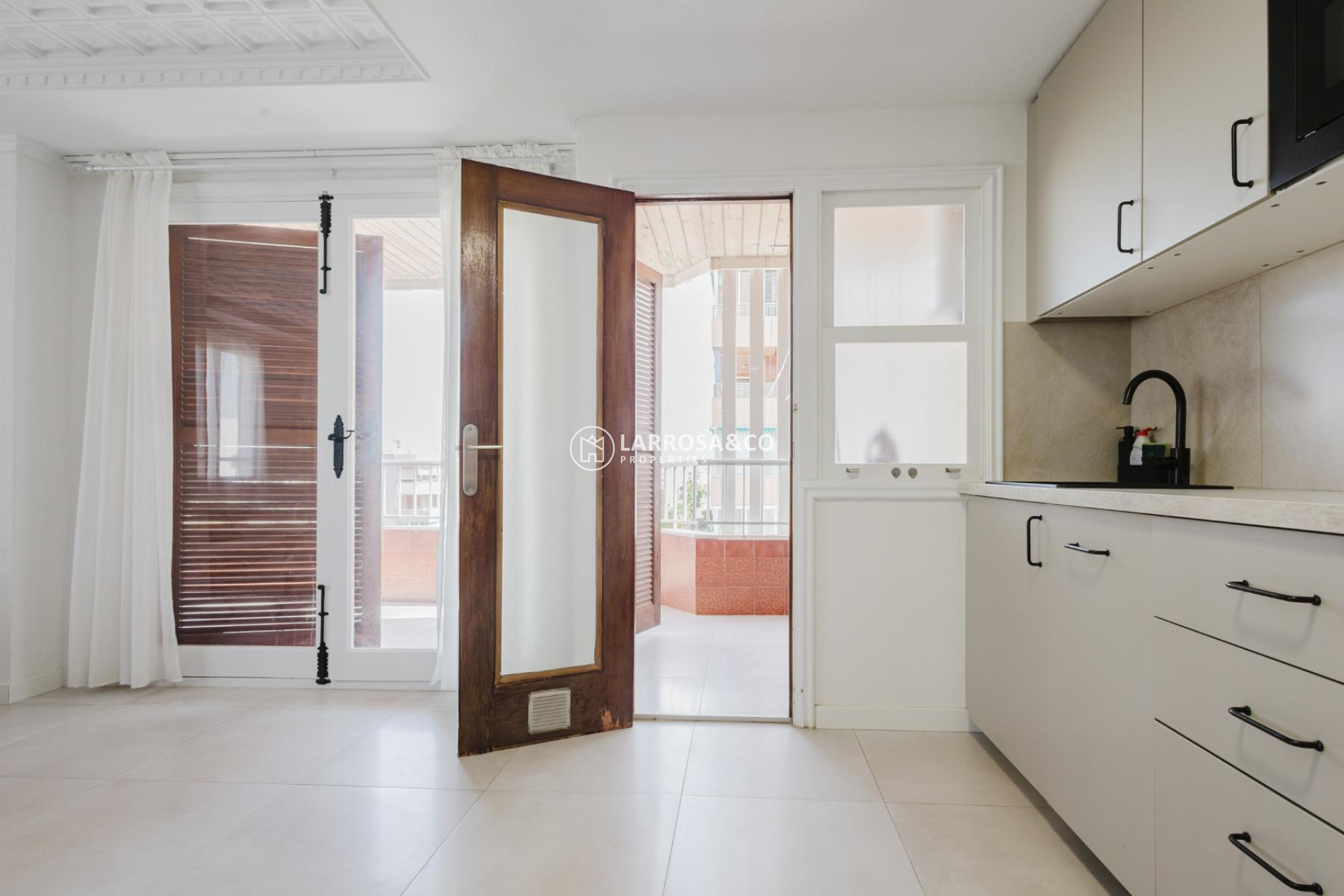 Herverkoop - Apartment - Torrevieja - Playa del Acequión