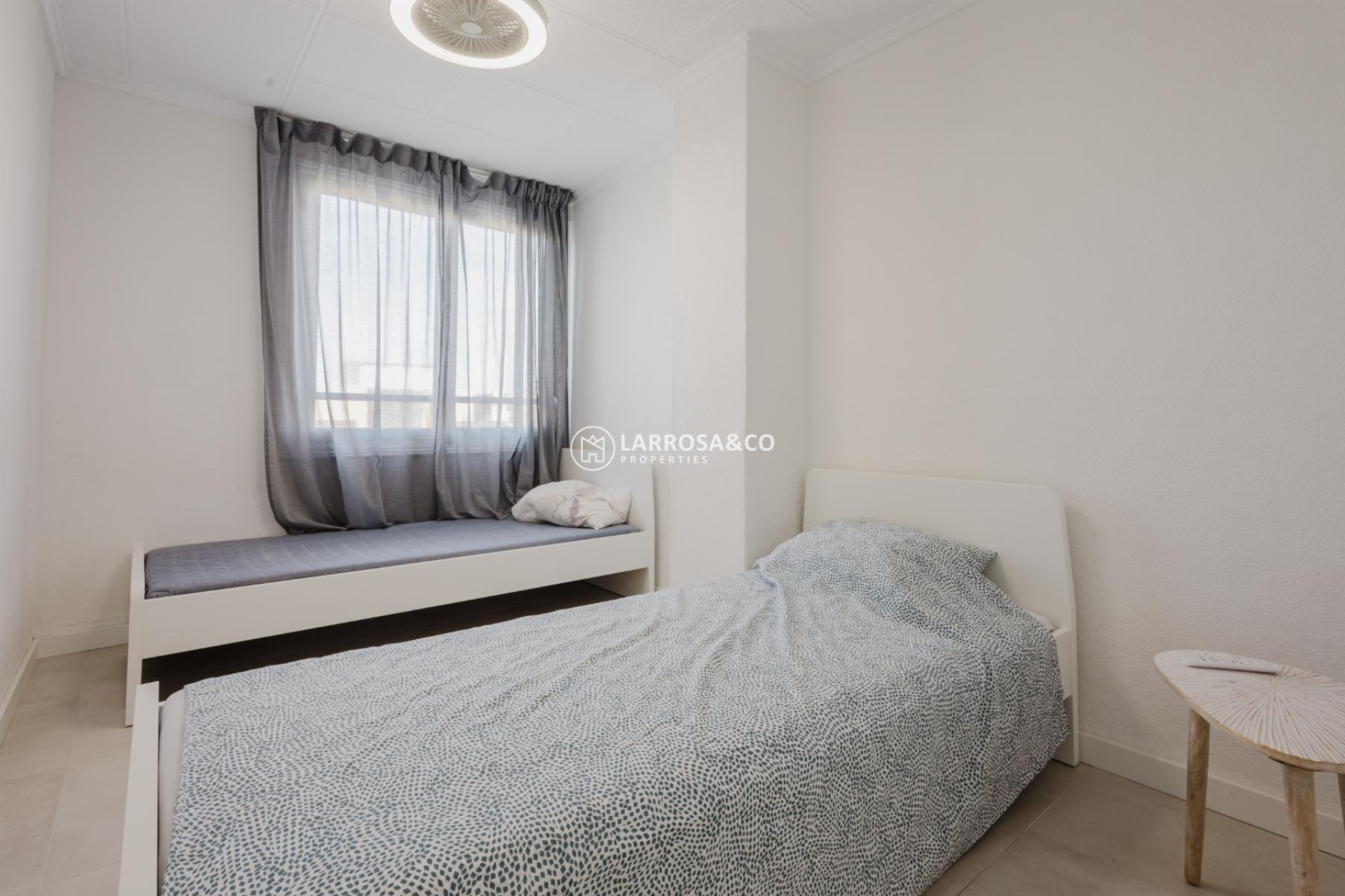 Herverkoop - Apartment - Torrevieja - Playa del Acequión