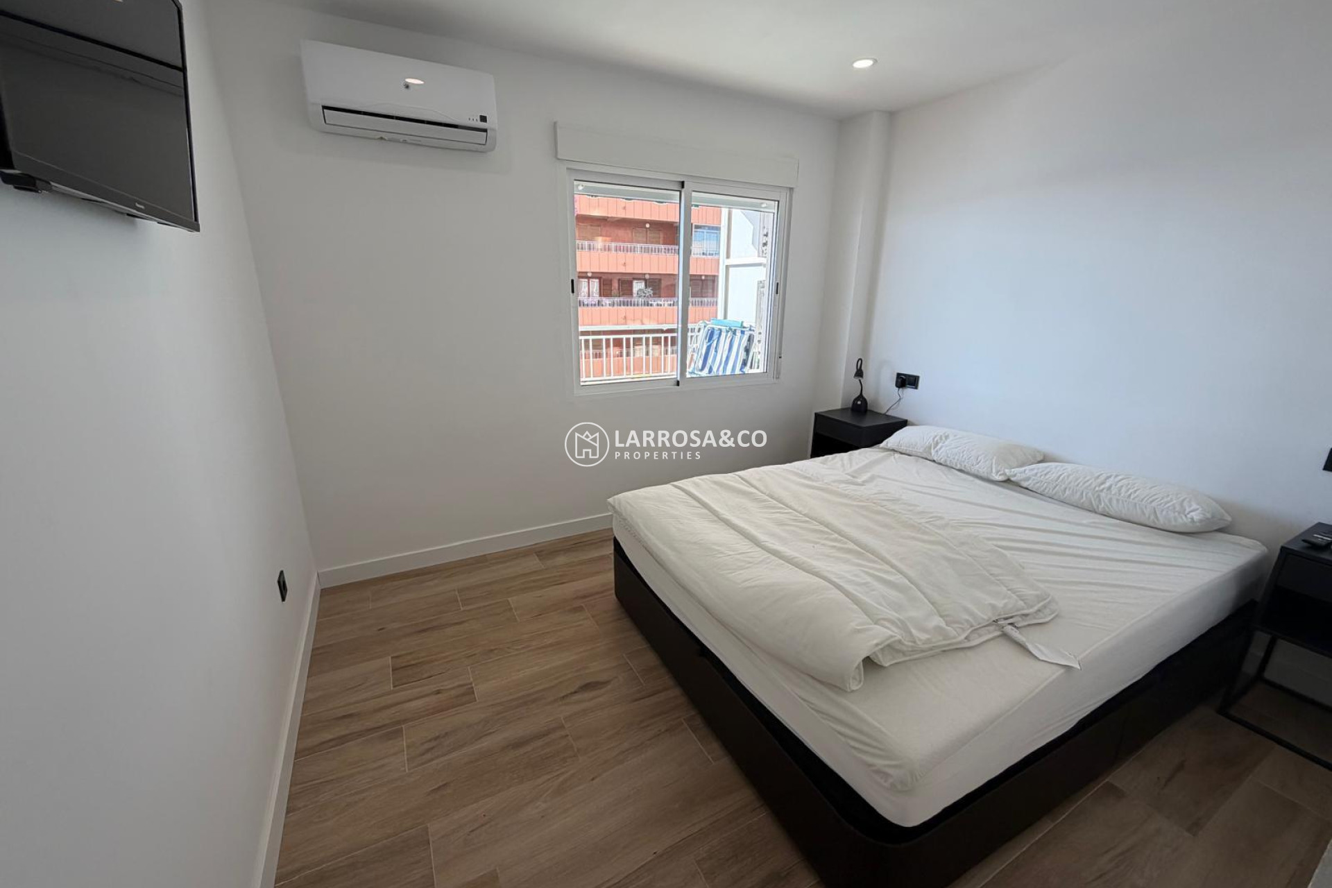 Herverkoop - Apartment - Torrevieja - Playa del Acequión