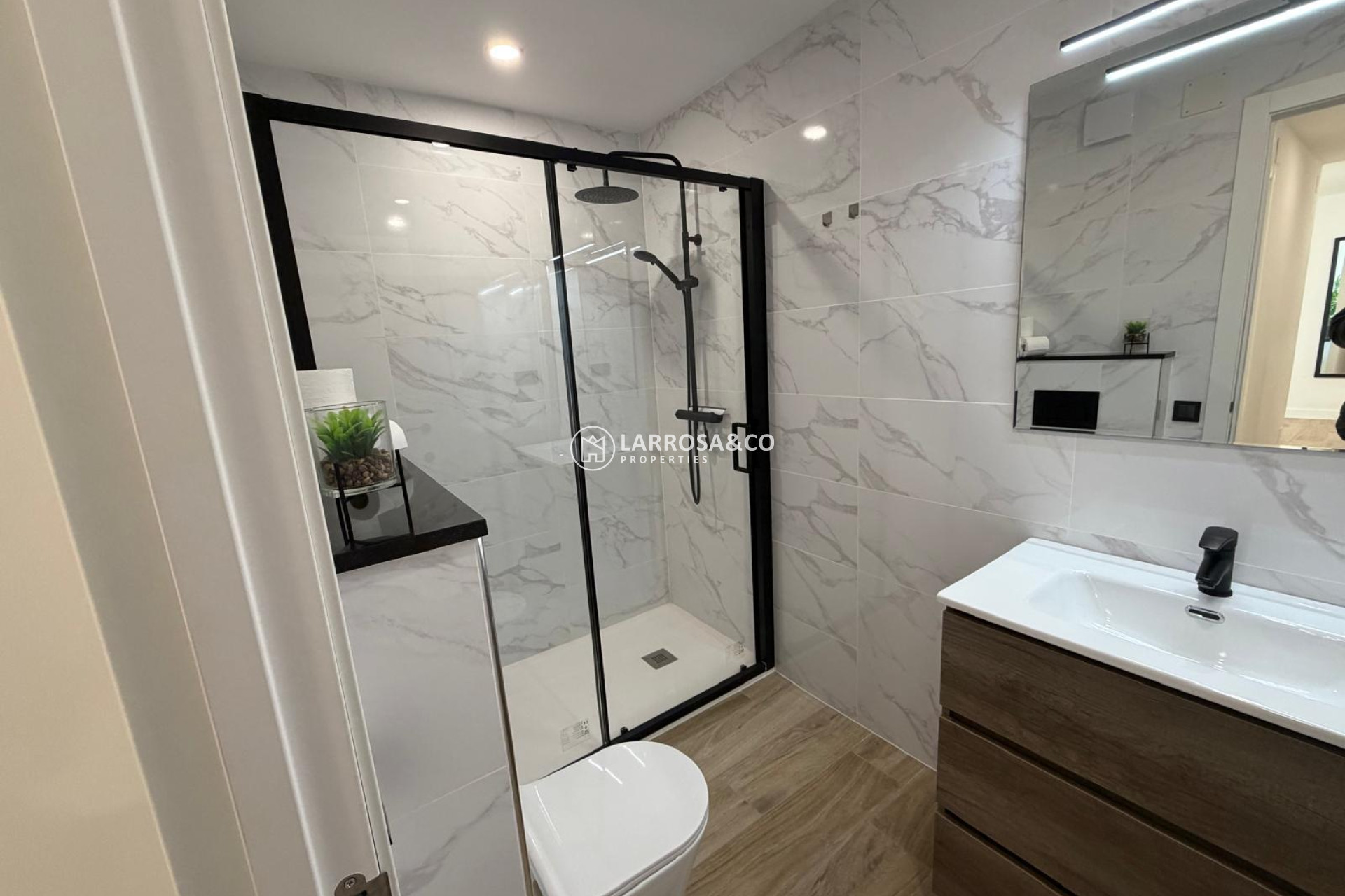 Herverkoop - Apartment - Torrevieja - Playa del Acequión