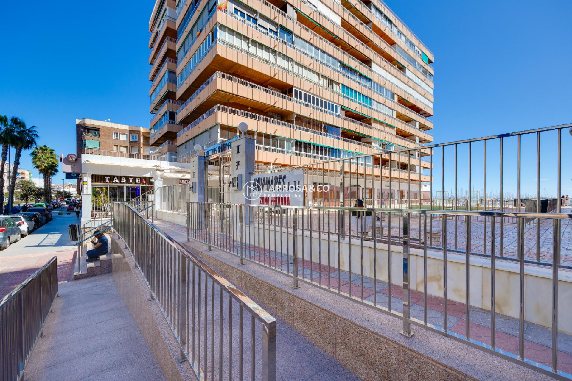 Herverkoop - Apartment - Torrevieja - Playa del Acequión