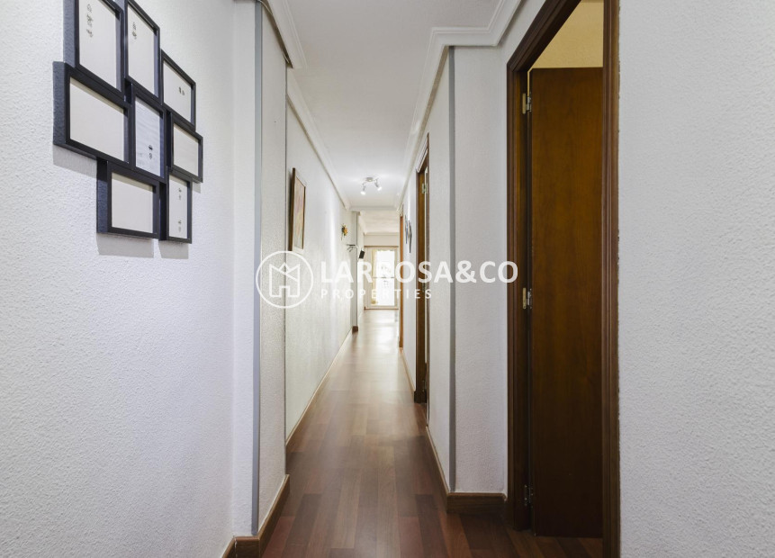 Herverkoop - Apartment - Torrevieja - Playa del Acequión