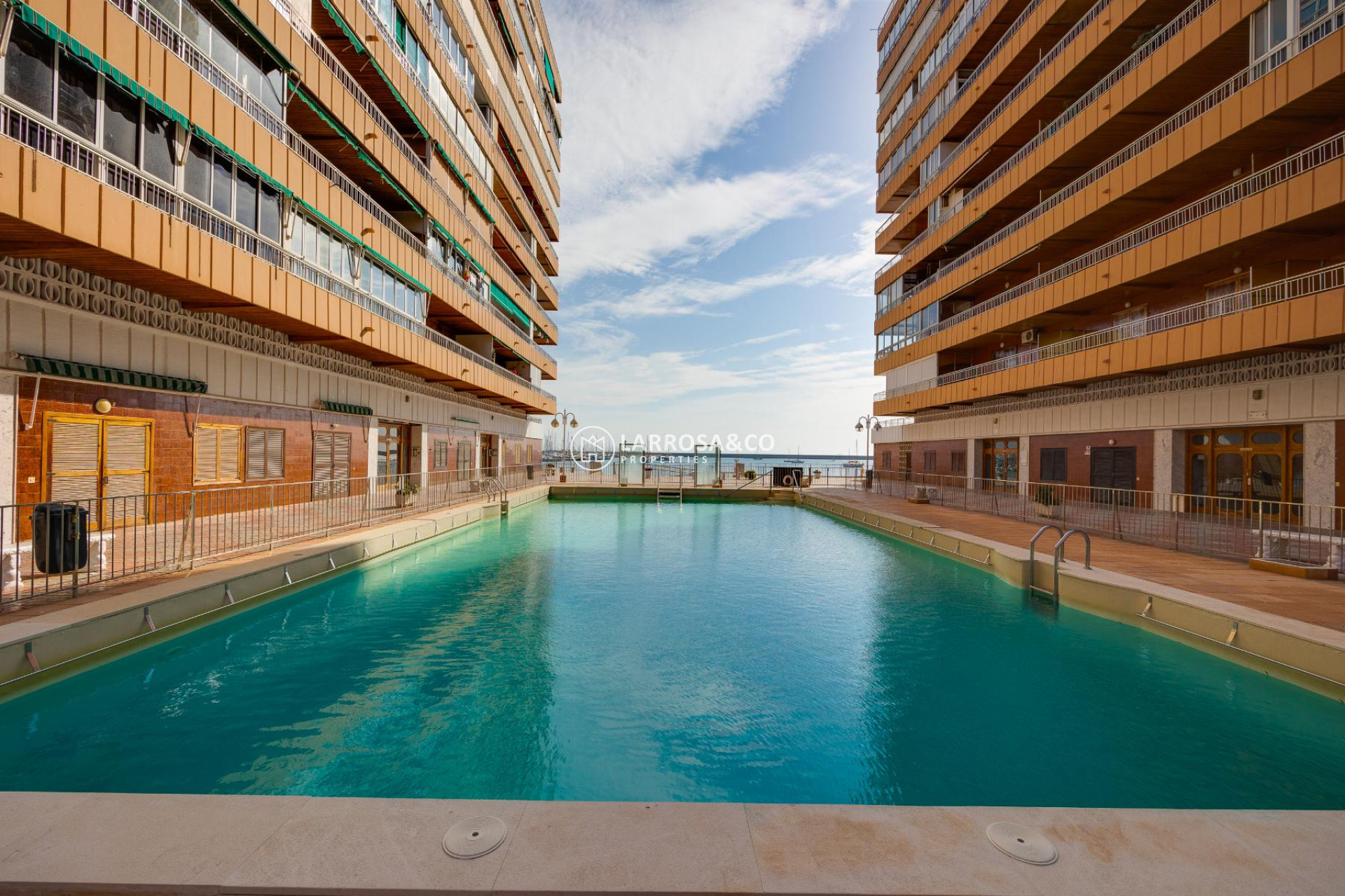 Herverkoop - Apartment - Torrevieja - Playa del Acequión
