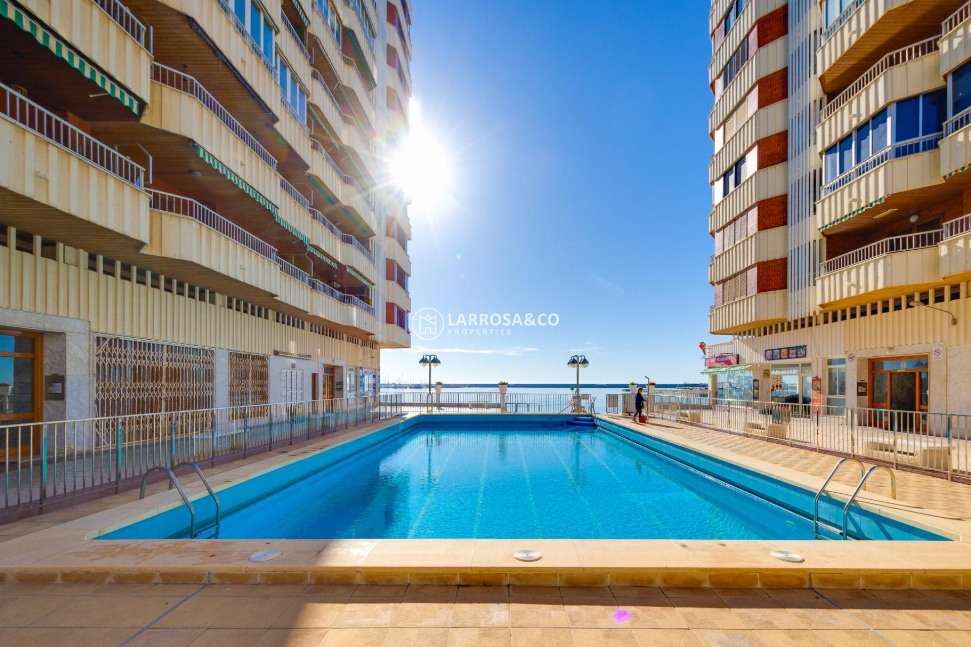 Herverkoop - Apartment - Torrevieja - Playa del Acequión
