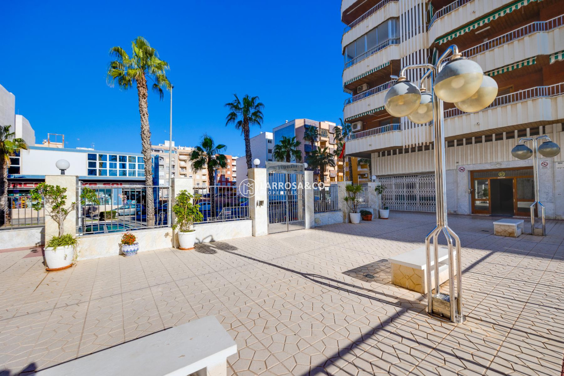 Herverkoop - Apartment - Torrevieja - Playa del Acequión