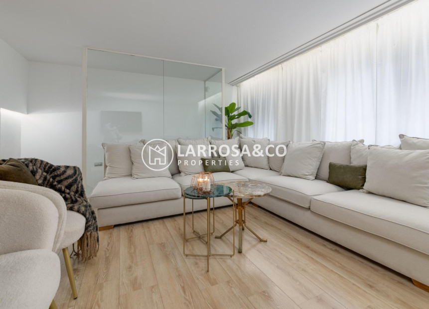 Herverkoop - Apartment - Torrevieja - Playa del cura