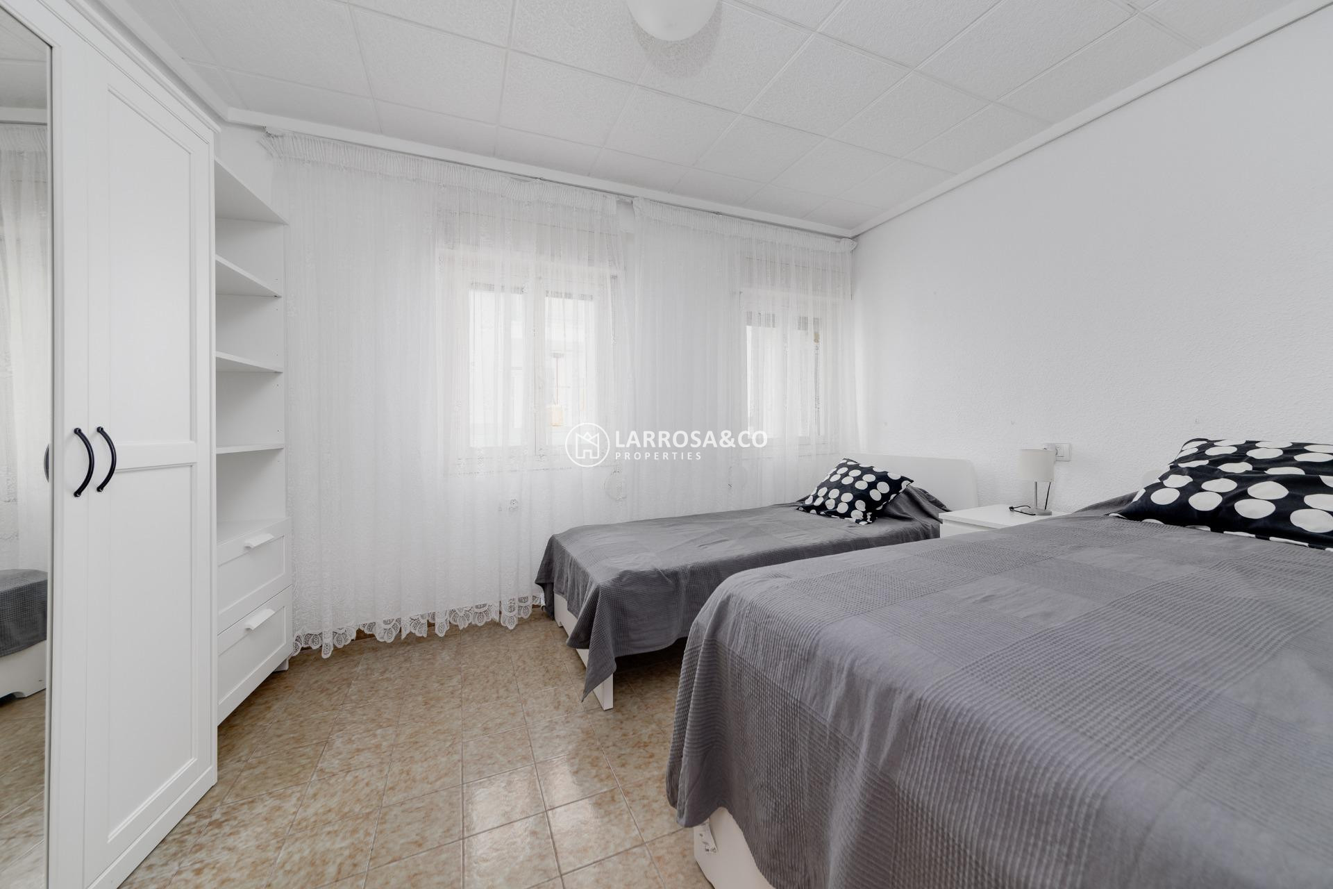 Herverkoop - Apartment - Torrevieja - Playa del cura