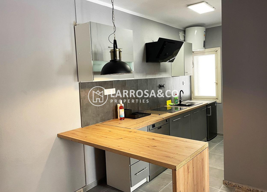 Herverkoop - Apartment - Torrevieja - Playa del cura