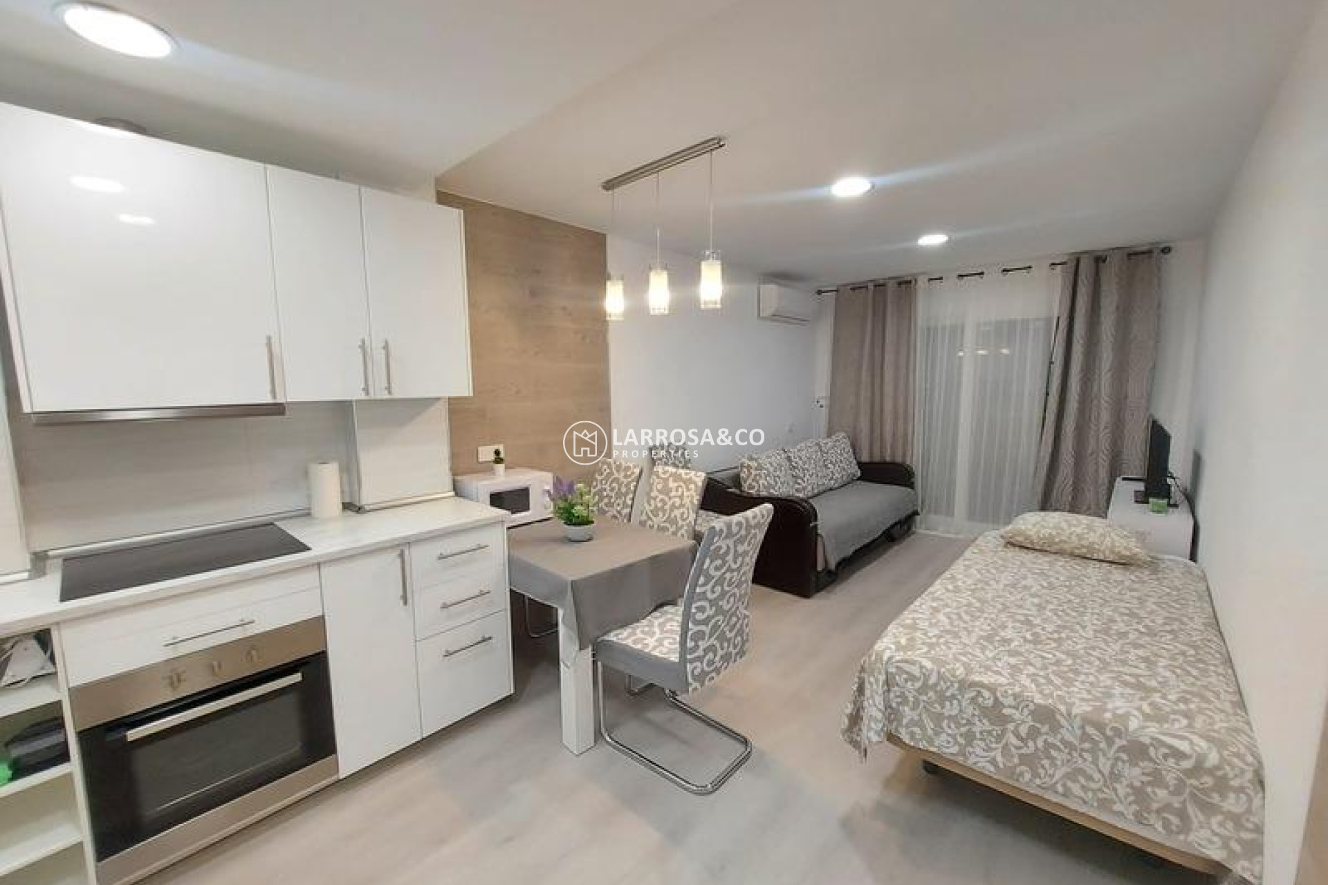 Herverkoop - Apartment - Torrevieja - Playa del cura