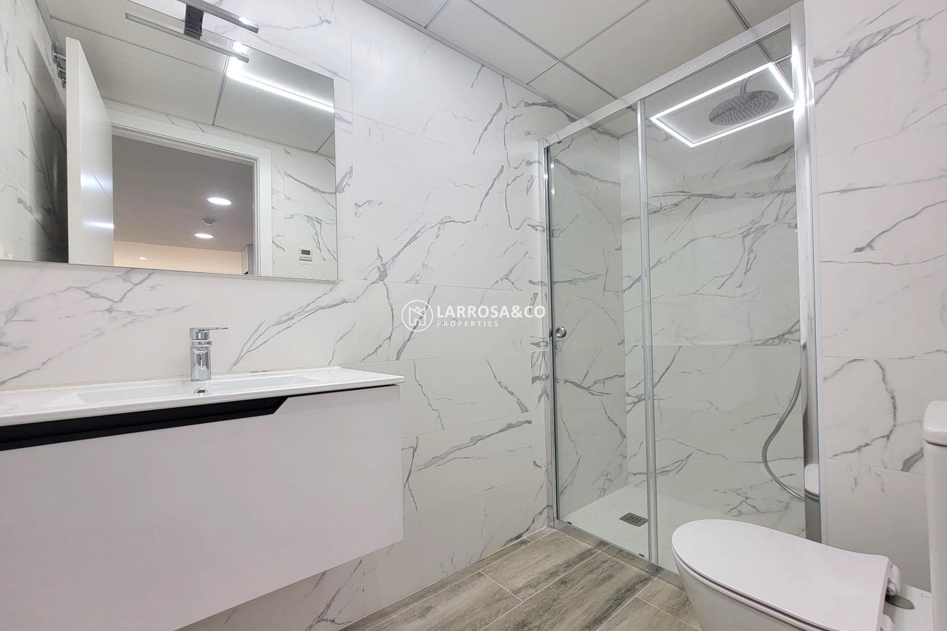 Herverkoop - Apartment - Torrevieja - Playa del cura