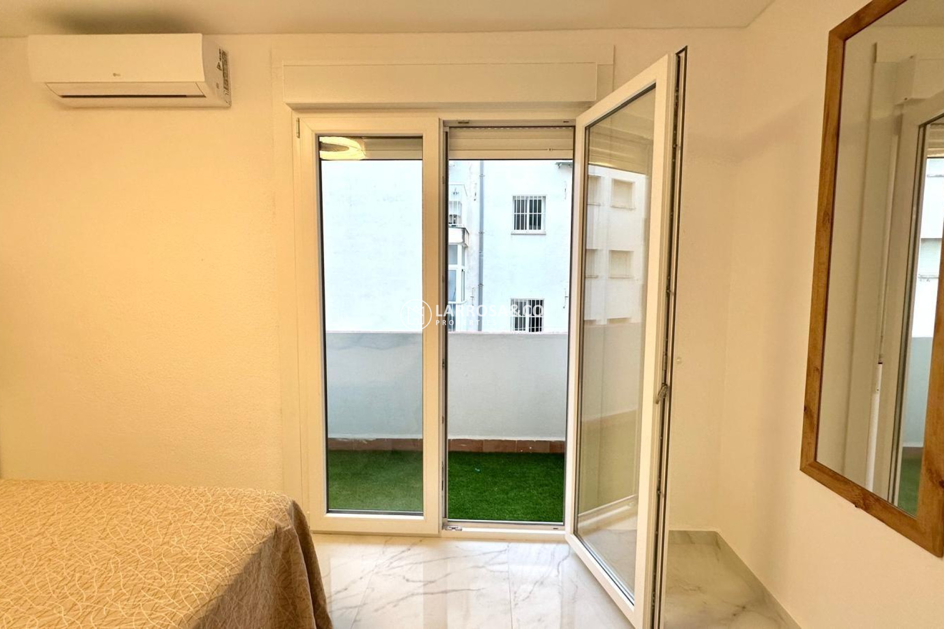 Herverkoop - Apartment - Torrevieja - Playa del cura