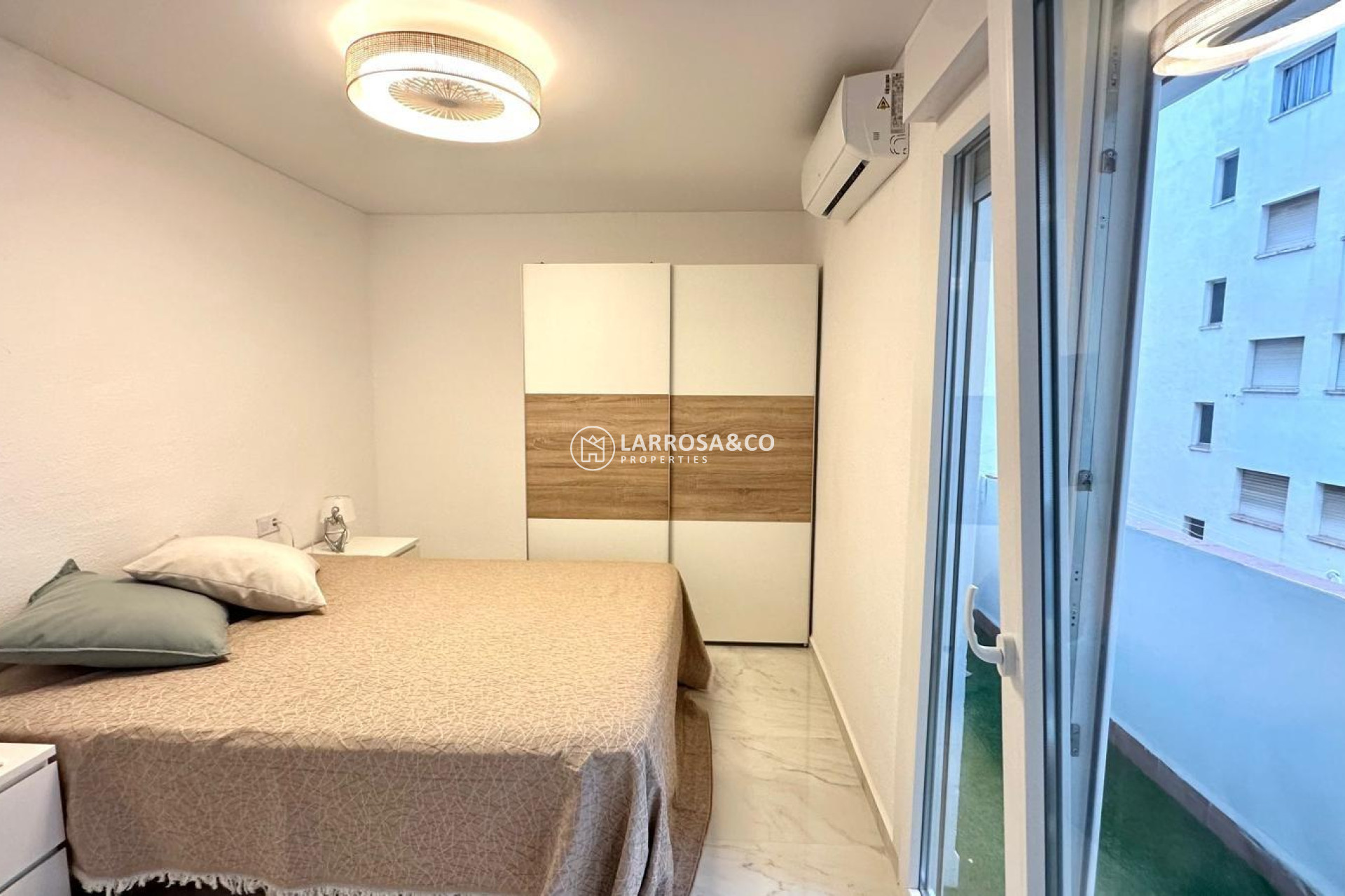 Herverkoop - Apartment - Torrevieja - Playa del cura
