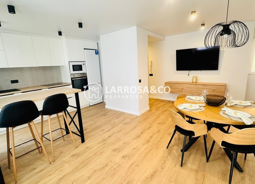 Herverkoop - Apartment - Torrevieja - Playa del cura