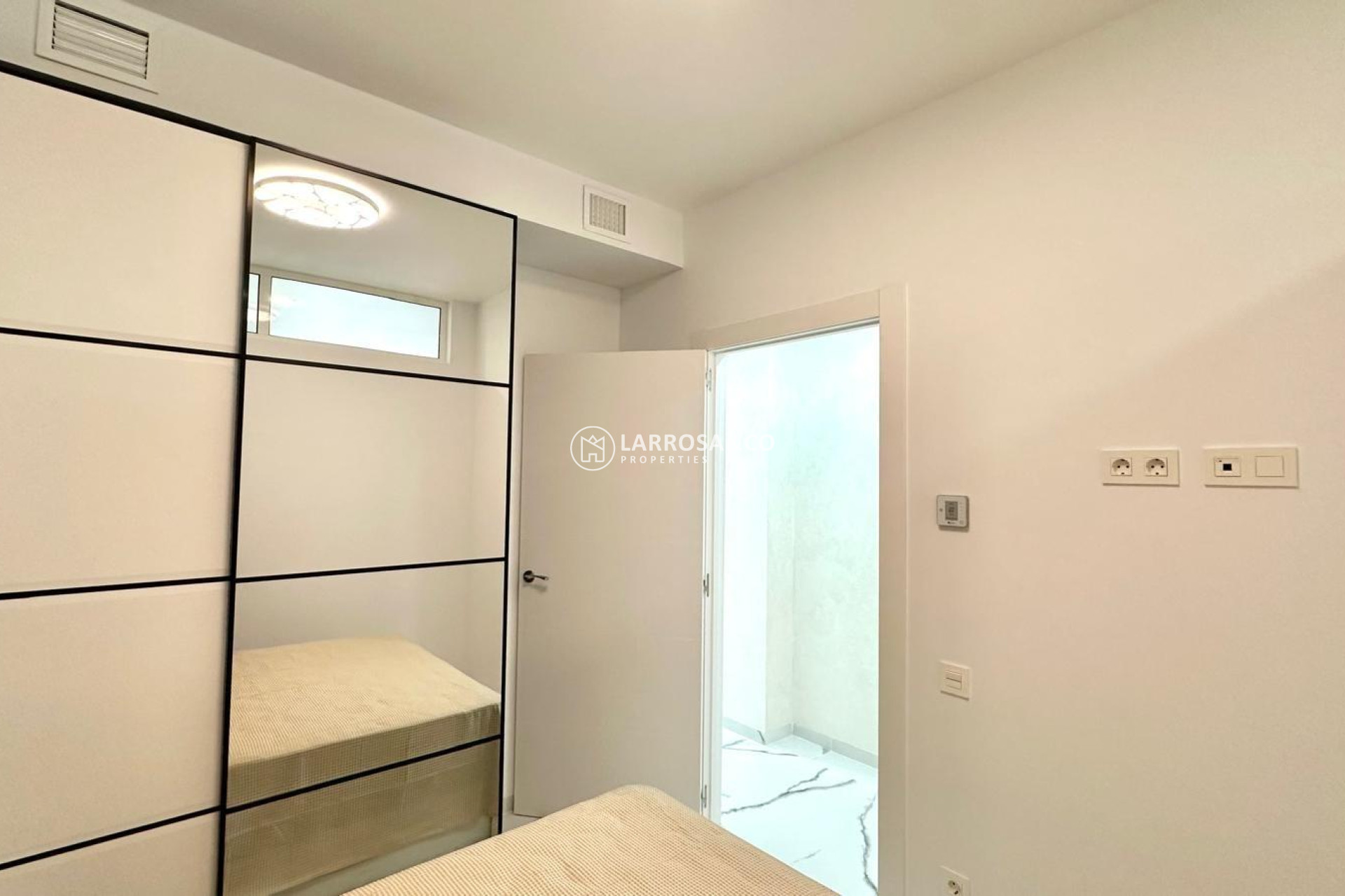 Herverkoop - Apartment - Torrevieja - Playa del cura