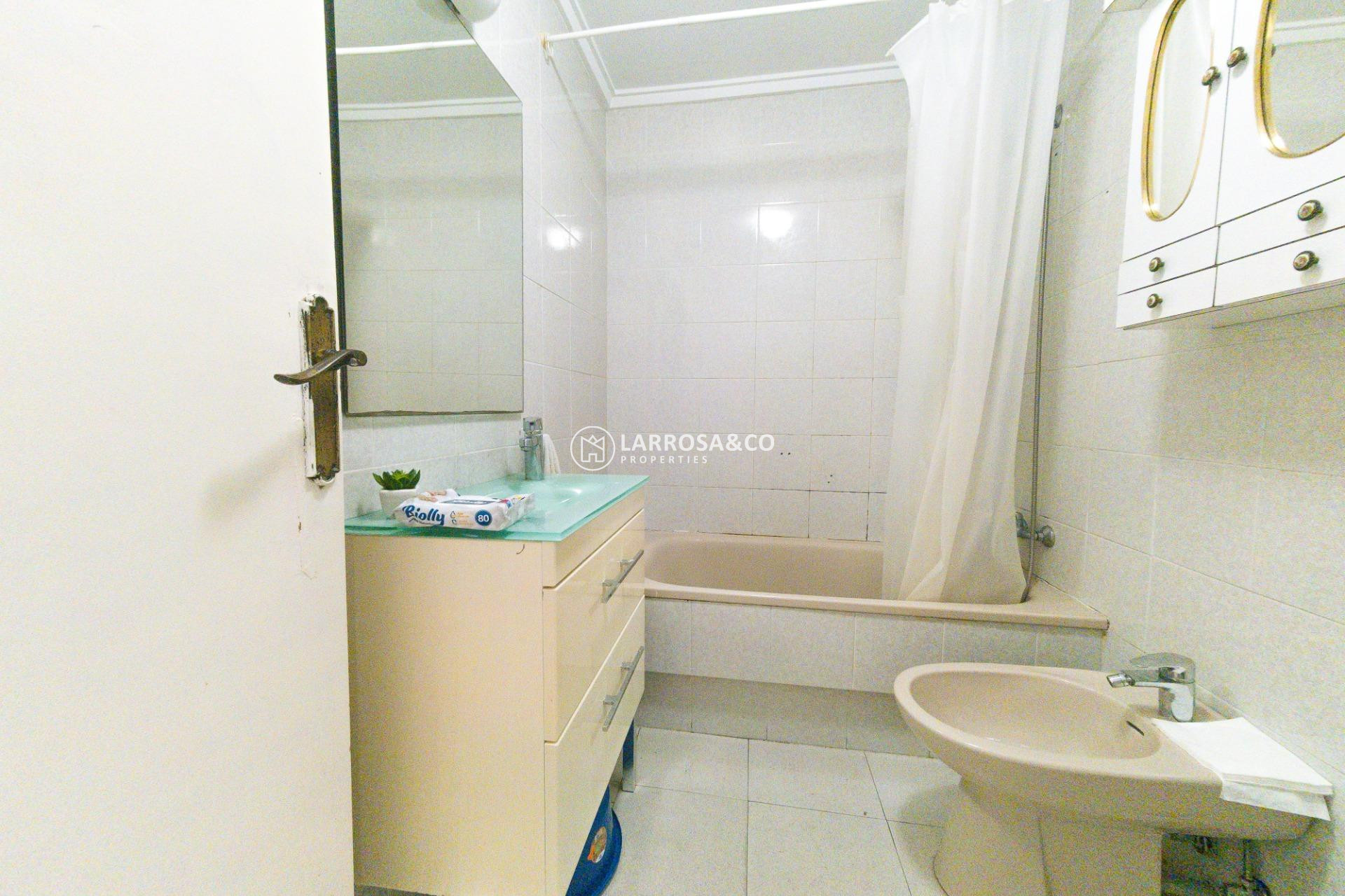 Herverkoop - Apartment - Torrevieja - Playa del cura