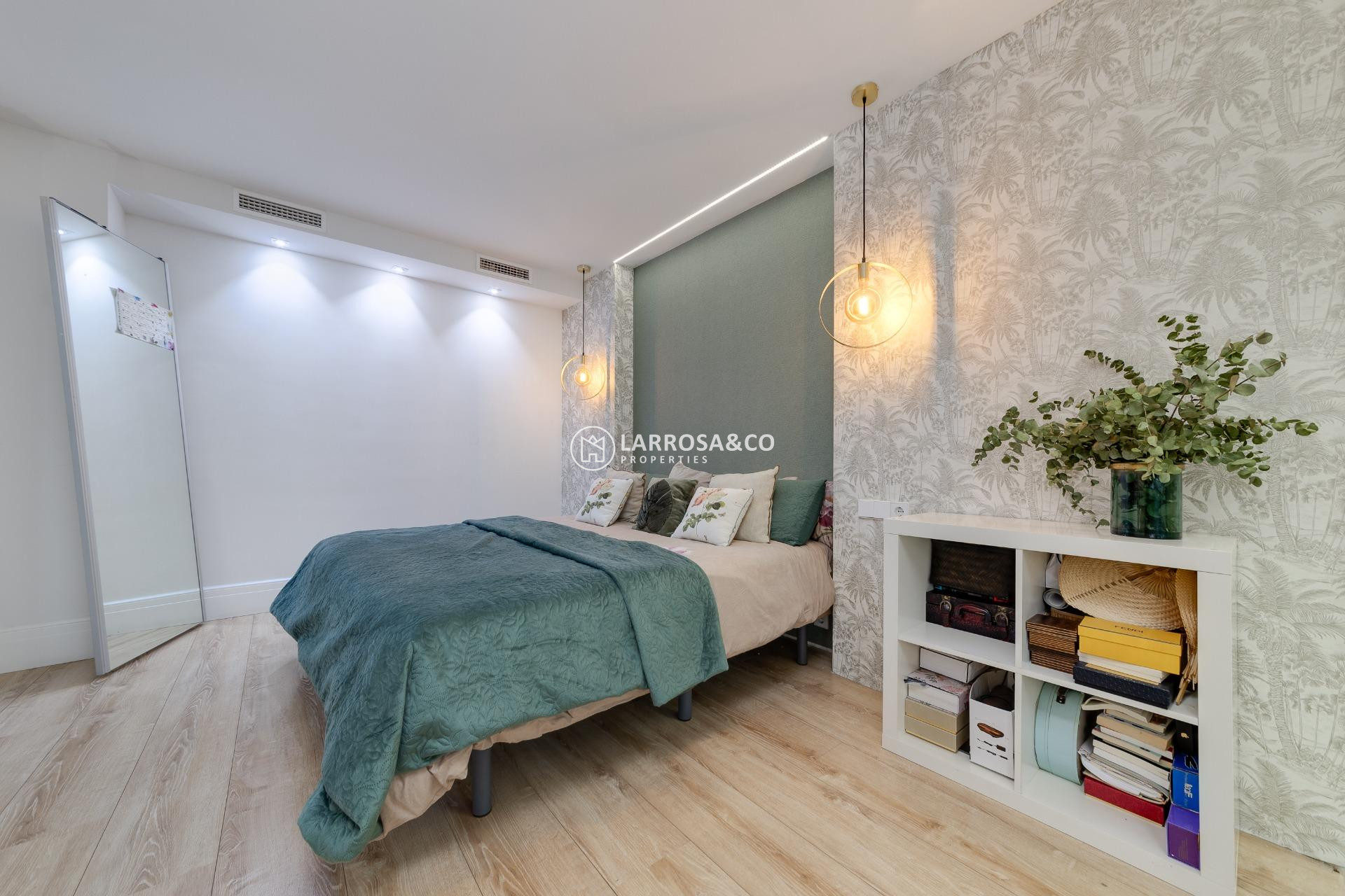 Herverkoop - Apartment - Torrevieja - Playa del cura