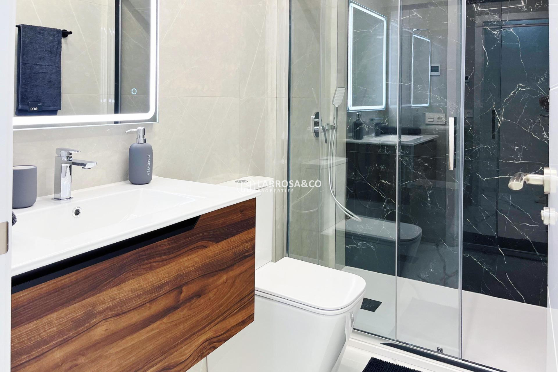 Herverkoop - Apartment - Torrevieja - Playa del cura