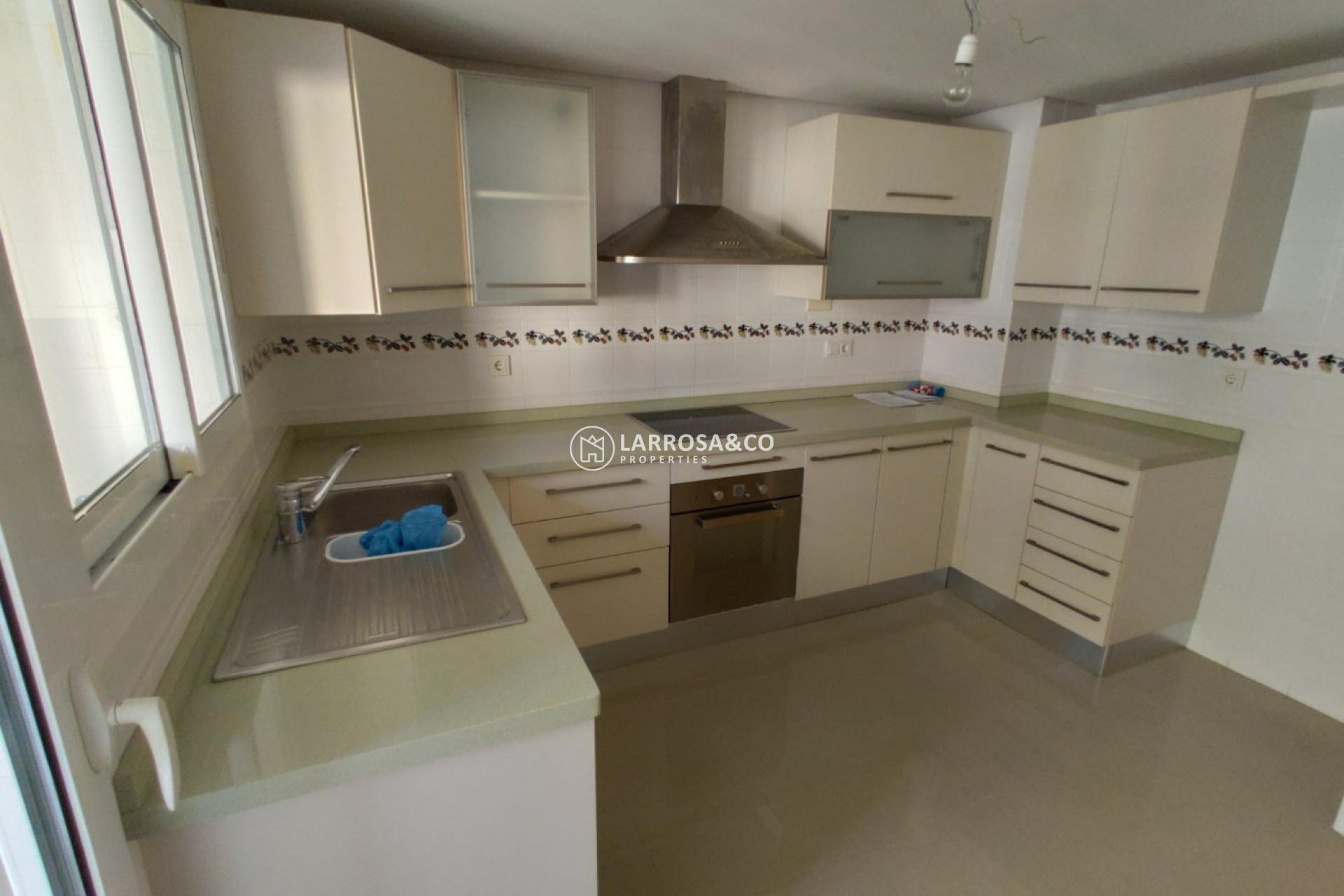 Herverkoop - Apartment - Torrevieja - Puerto