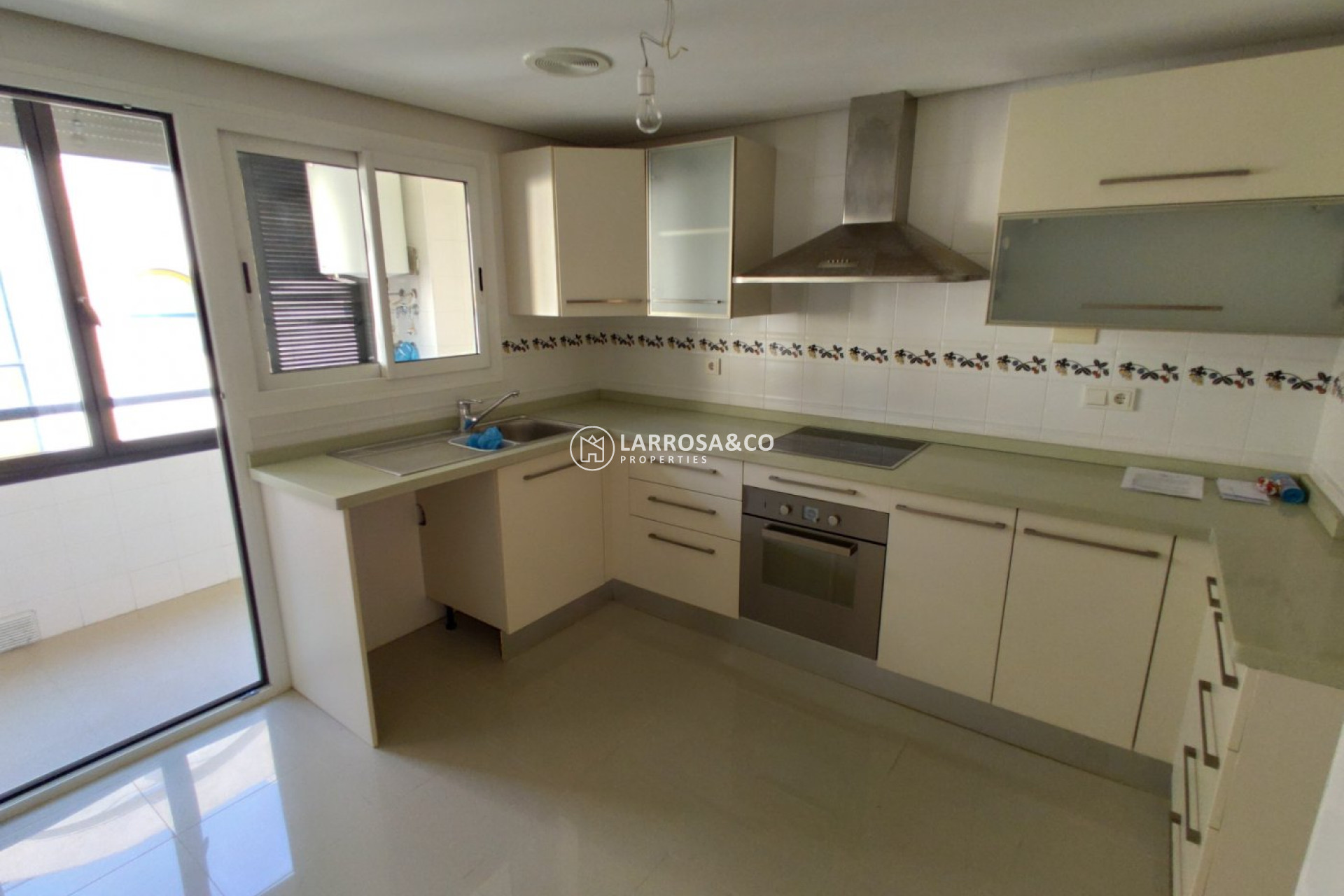 Herverkoop - Apartment - Torrevieja - Puerto