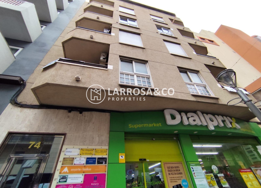 Herverkoop - Apartment - Torrevieja - Puerto