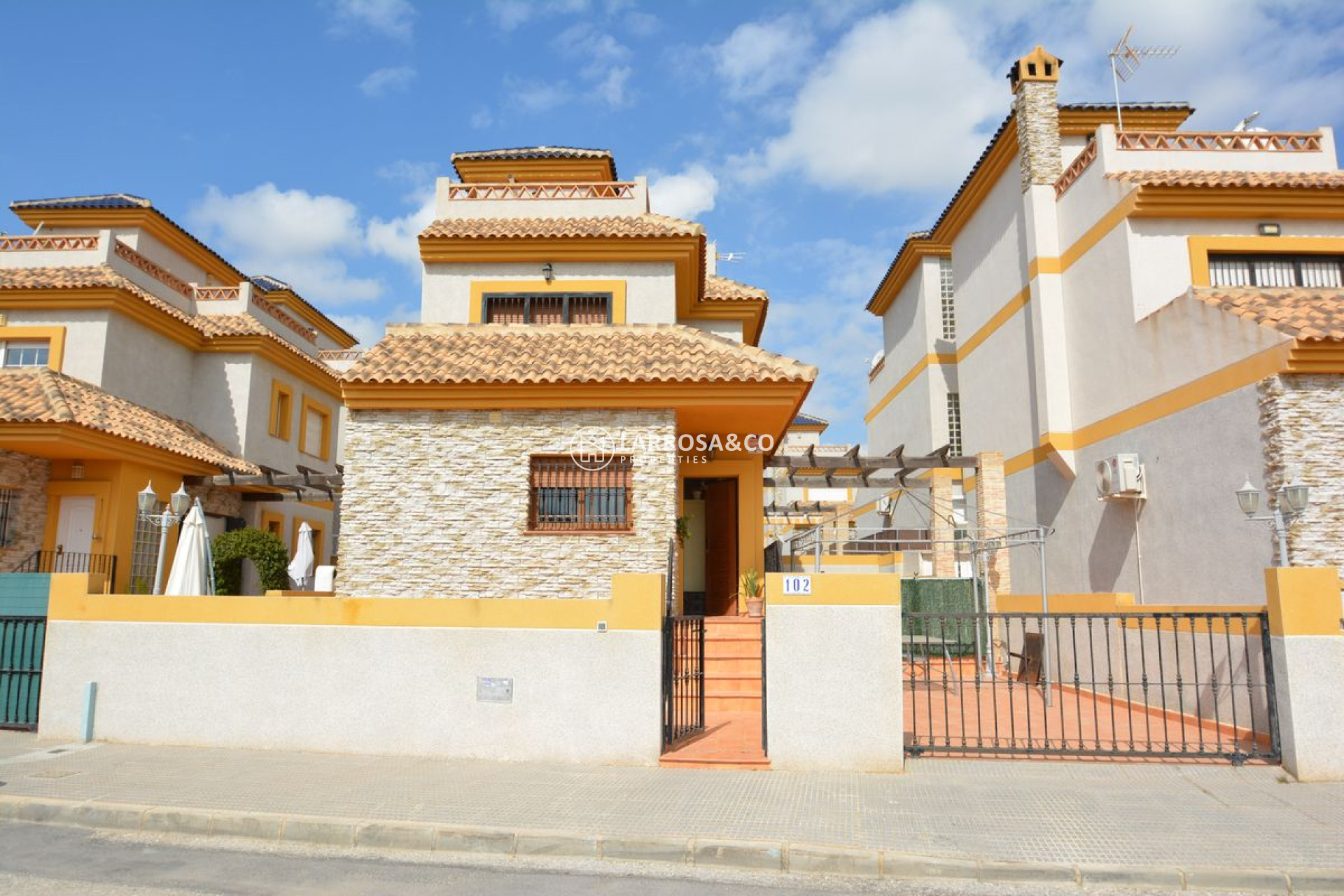 Herverkoop - Bungalow - Los Montesinos - La Herrada