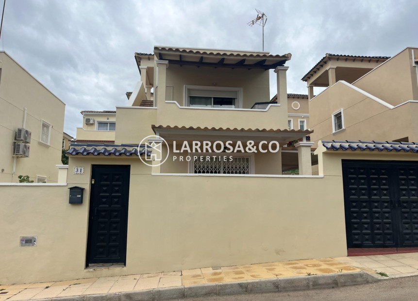 Herverkoop - Bungalow - San Miguel de Salinas - Las Filipinas