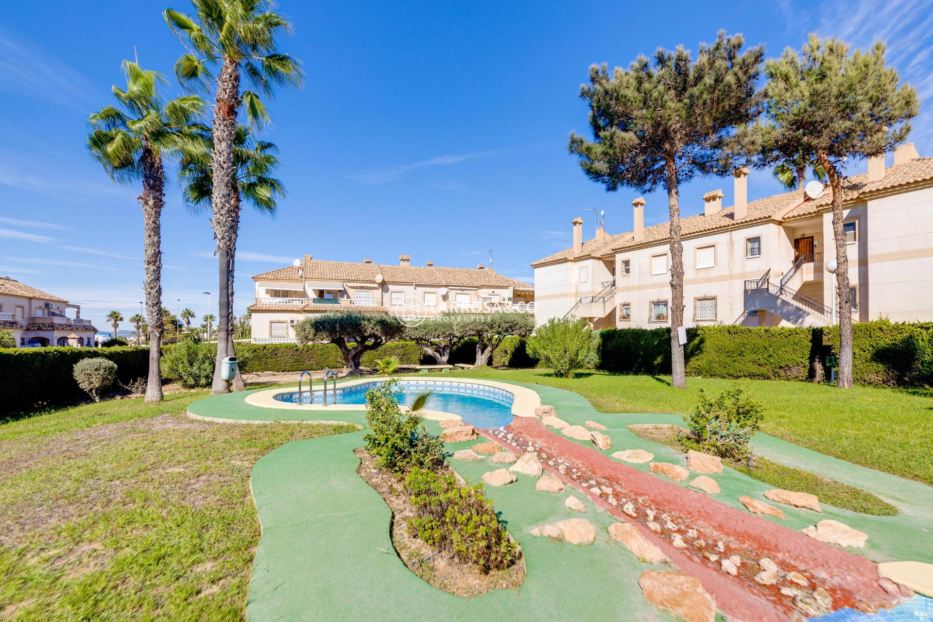 Herverkoop - Bungalow - Torrevieja - Aguas nuevas 2