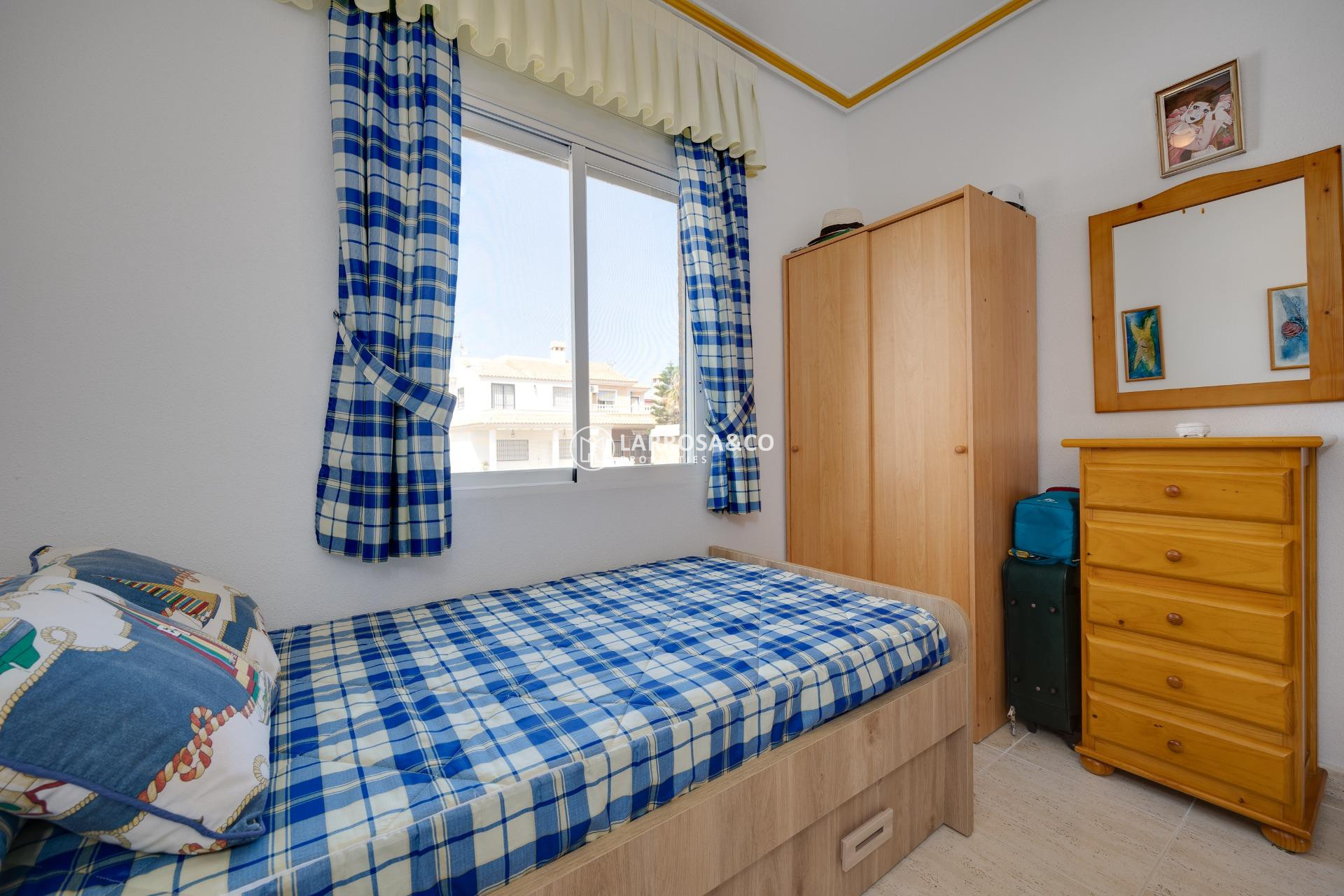 Herverkoop - Bungalow - Torrevieja - Aguas Nuevas