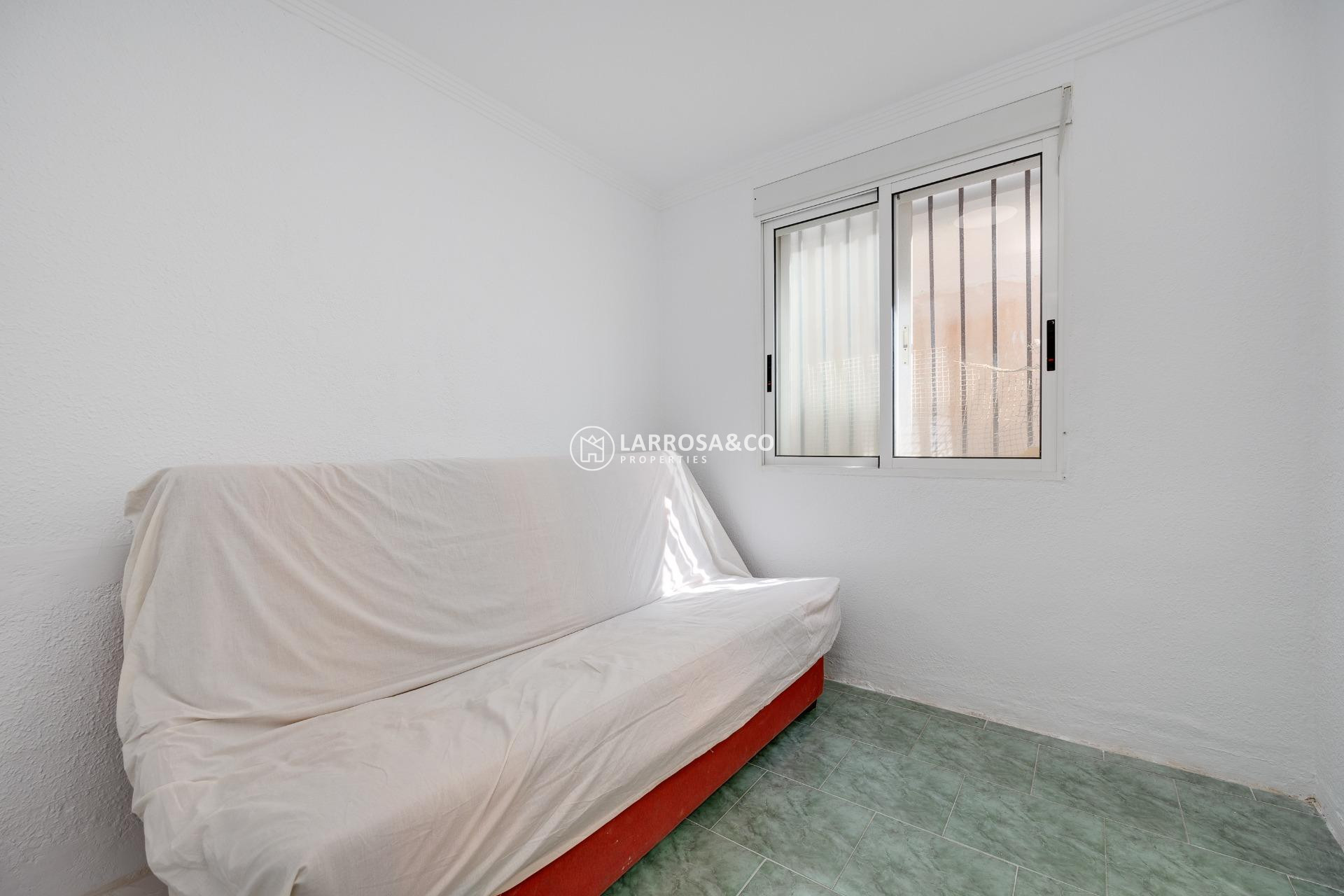 Herverkoop - Bungalow - Torrevieja - Playa de los Naufragos