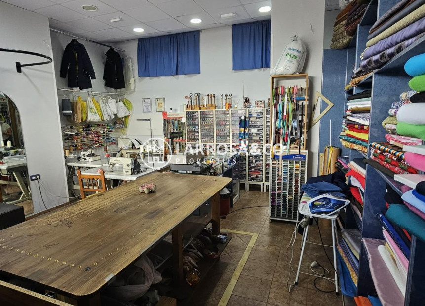 Herverkoop - Commercial space - Albolote - Centro ciudad