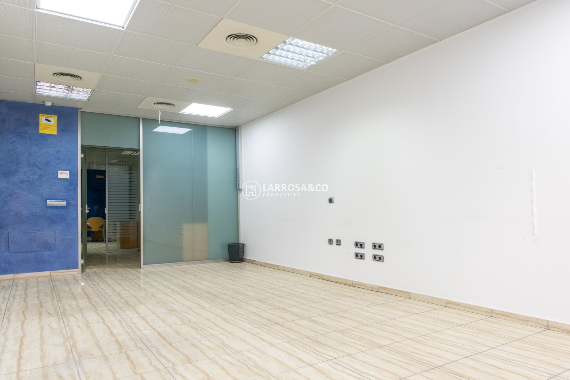 Herverkoop - Commercial space - Almoradí - Centro urbano 2