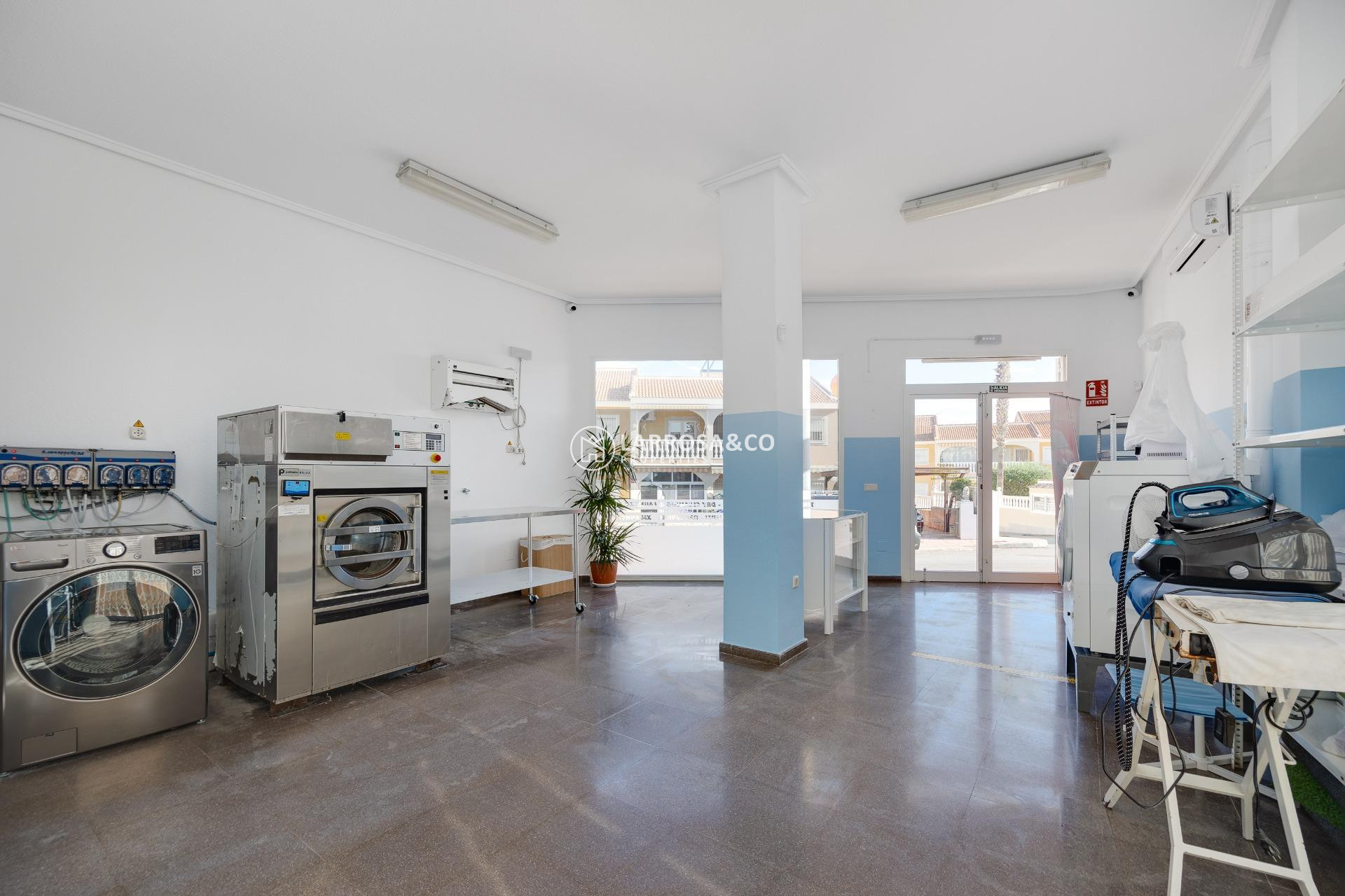 Herverkoop - Commercial space - Ciudad Quesada - DOÑA PEPA