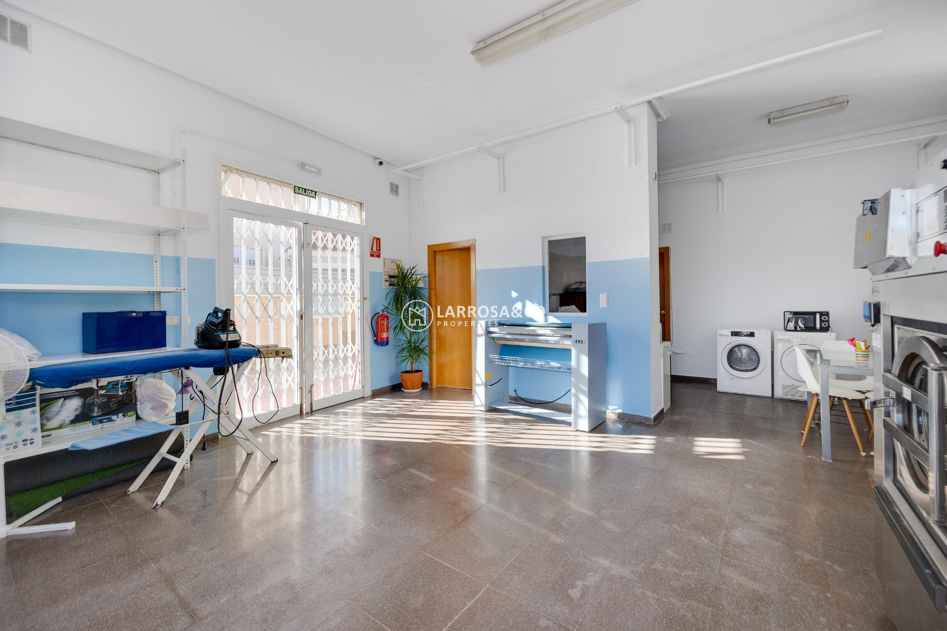 Herverkoop - Commercial space - Ciudad Quesada - DOÑA PEPA