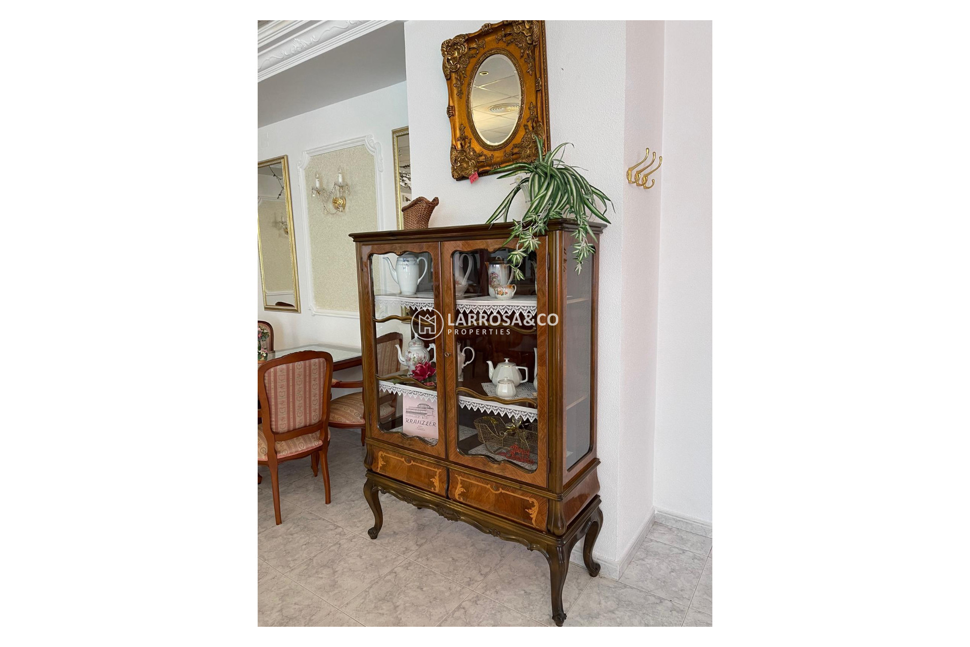 Herverkoop - Commercial space - Guardamar del Segura - Costa Blanca