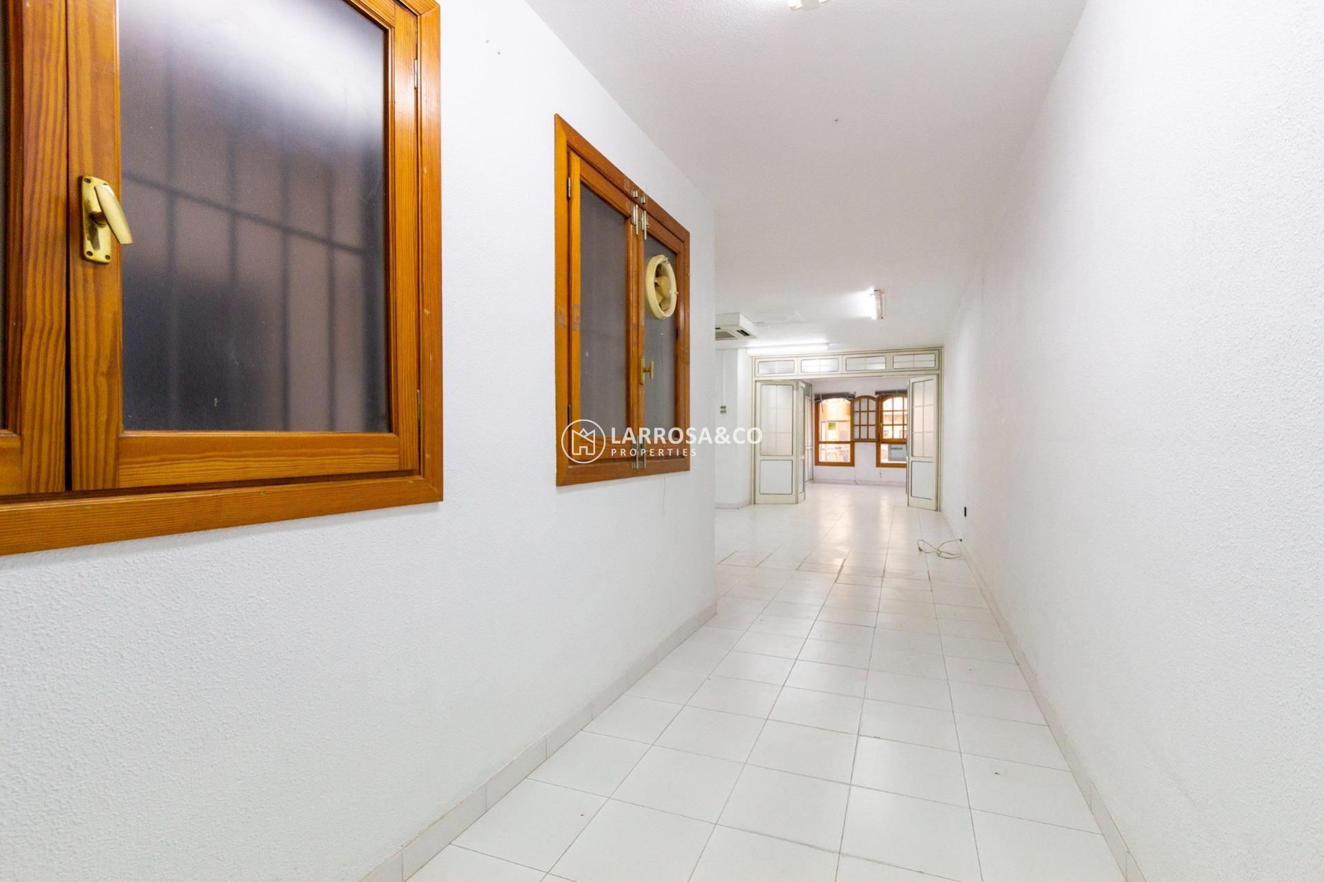 Herverkoop - Commercial space - Orihuela - Zona Centro