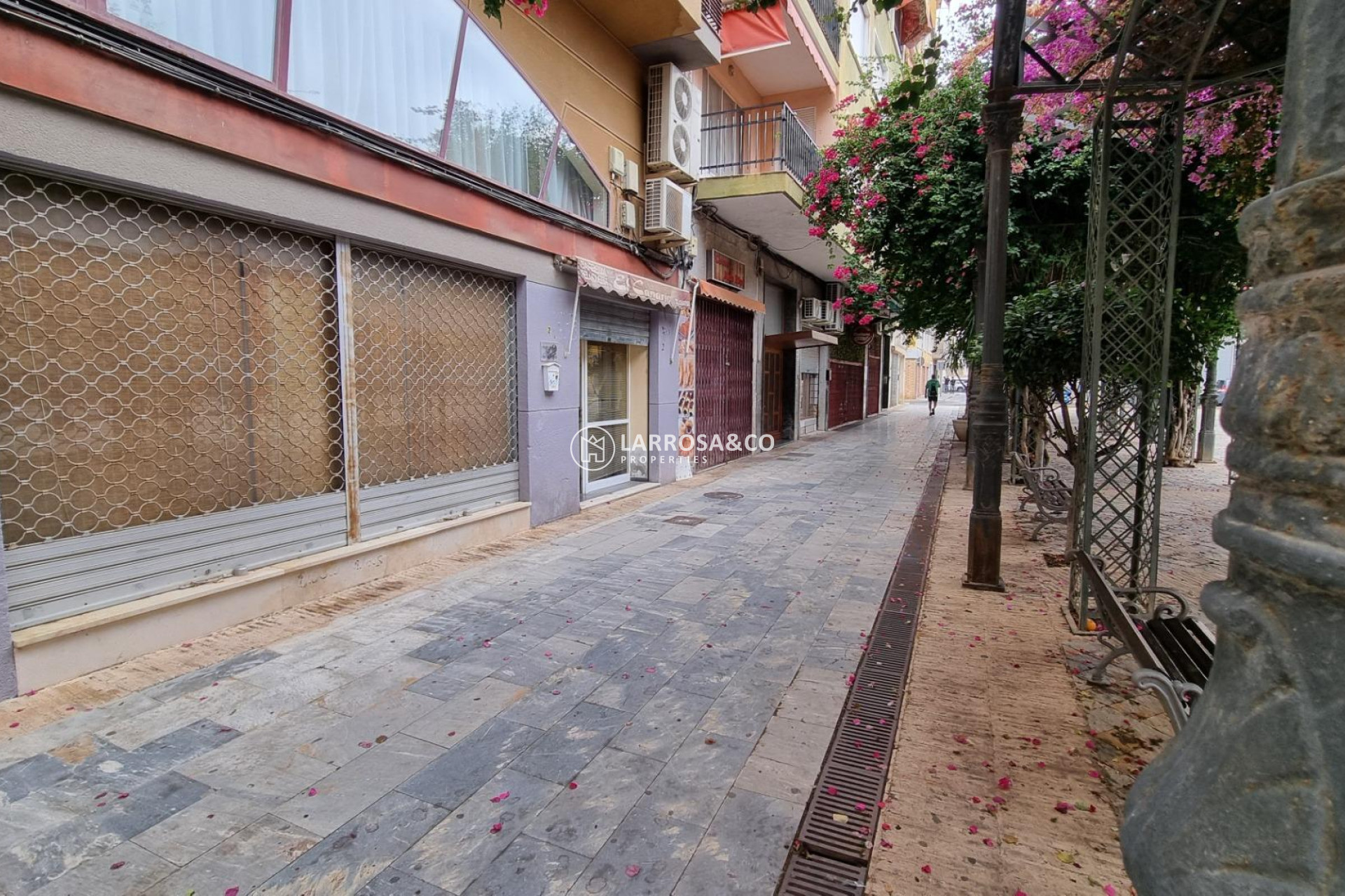 Herverkoop - Commercial space - Orihuela - Zona Centro