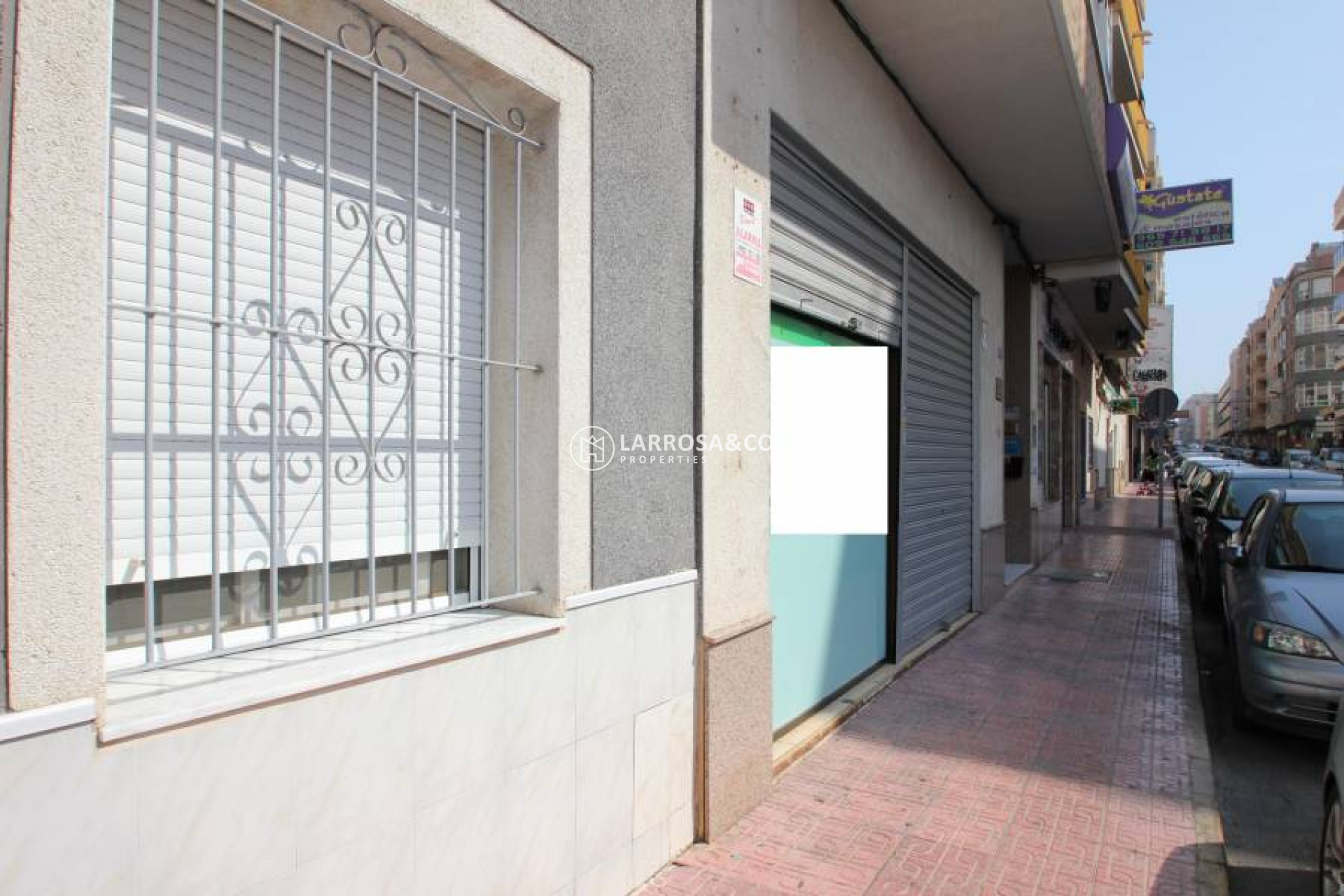 Herverkoop - Commercial space - Torrevieja - Centro