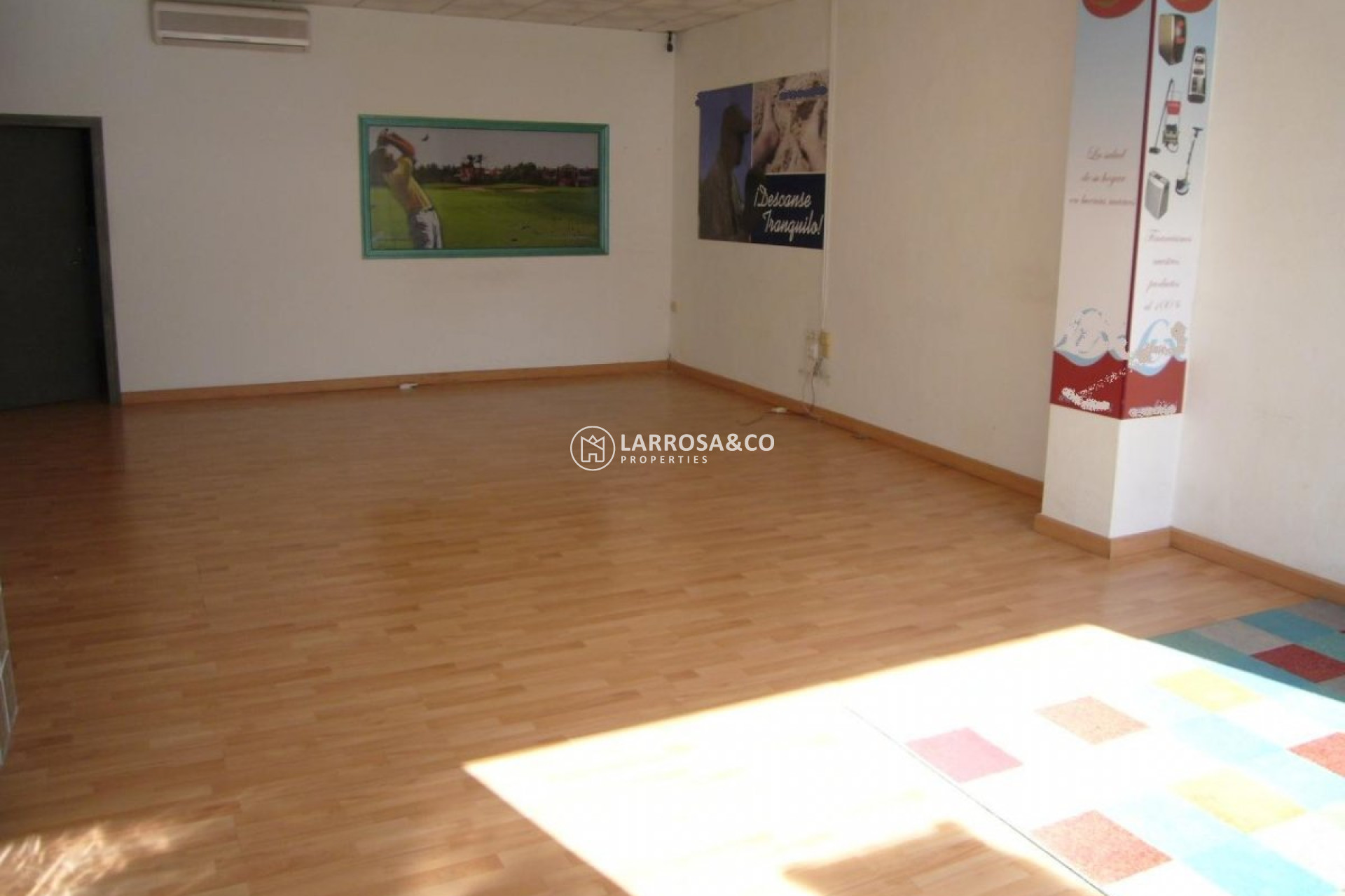 Herverkoop - Commercial space - Torrevieja - Centro