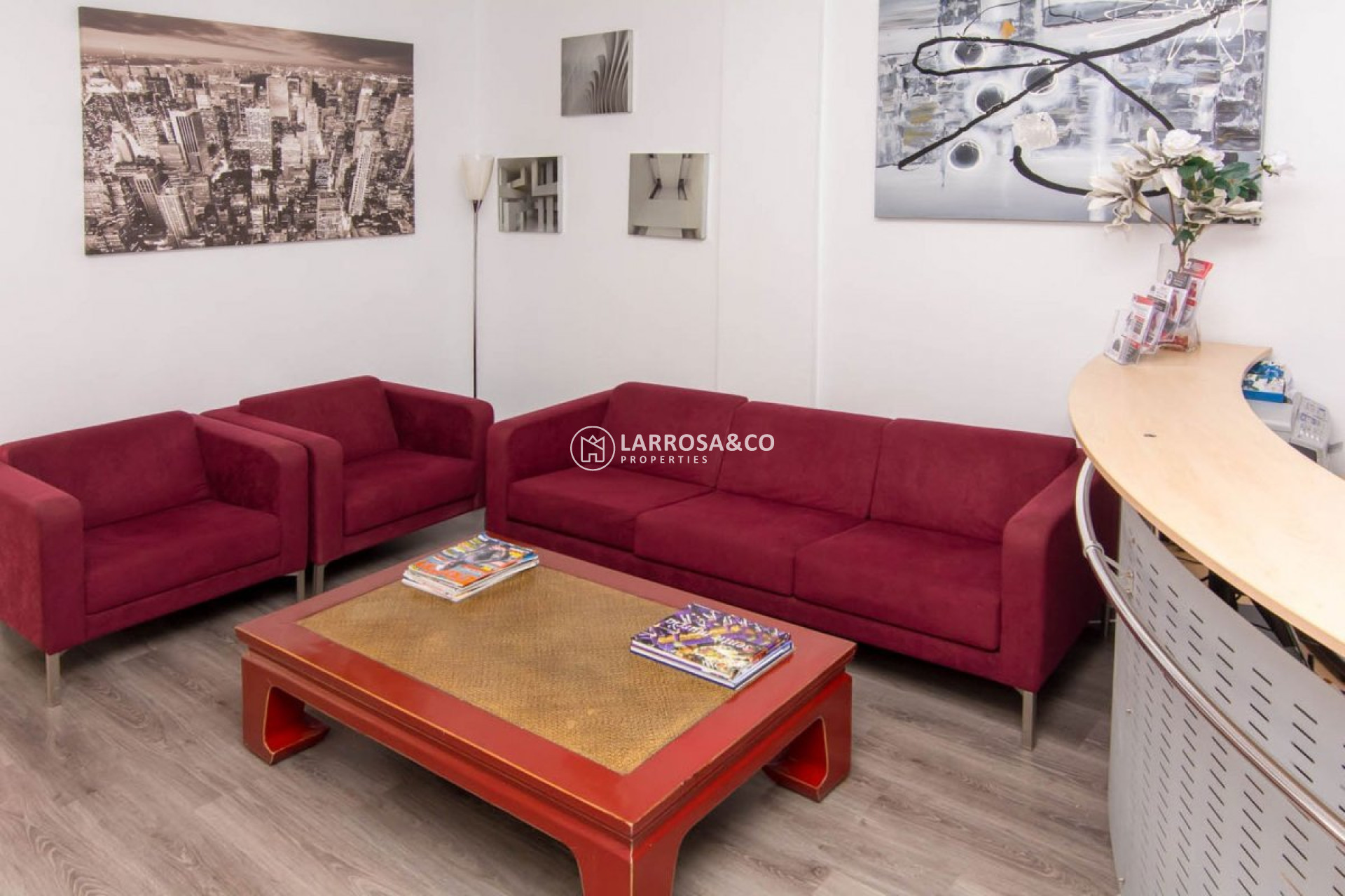 Herverkoop - Commercial space - Torrevieja - Centro